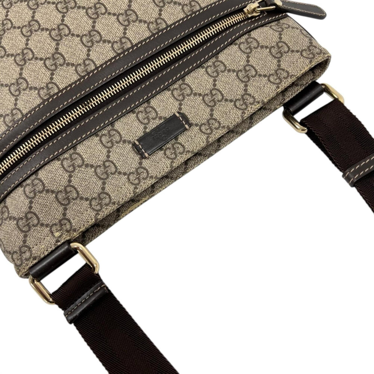Gucci Brown Gg Supreme Canvas Crossbody Bag Messenger Bag (Pre-Owned)