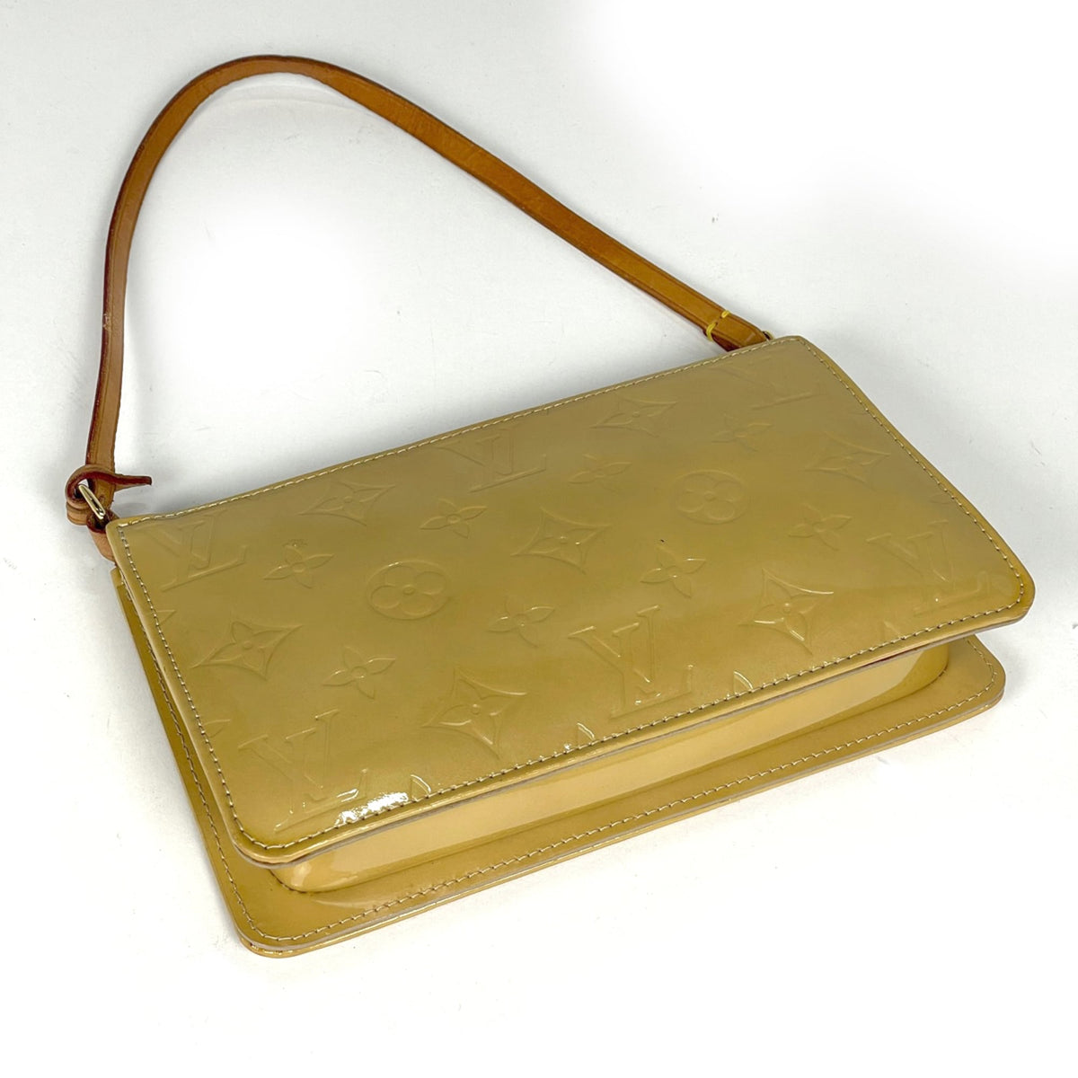 Louis Vuitton Beige Monogram Vernis Pouch (Pre-Owned)