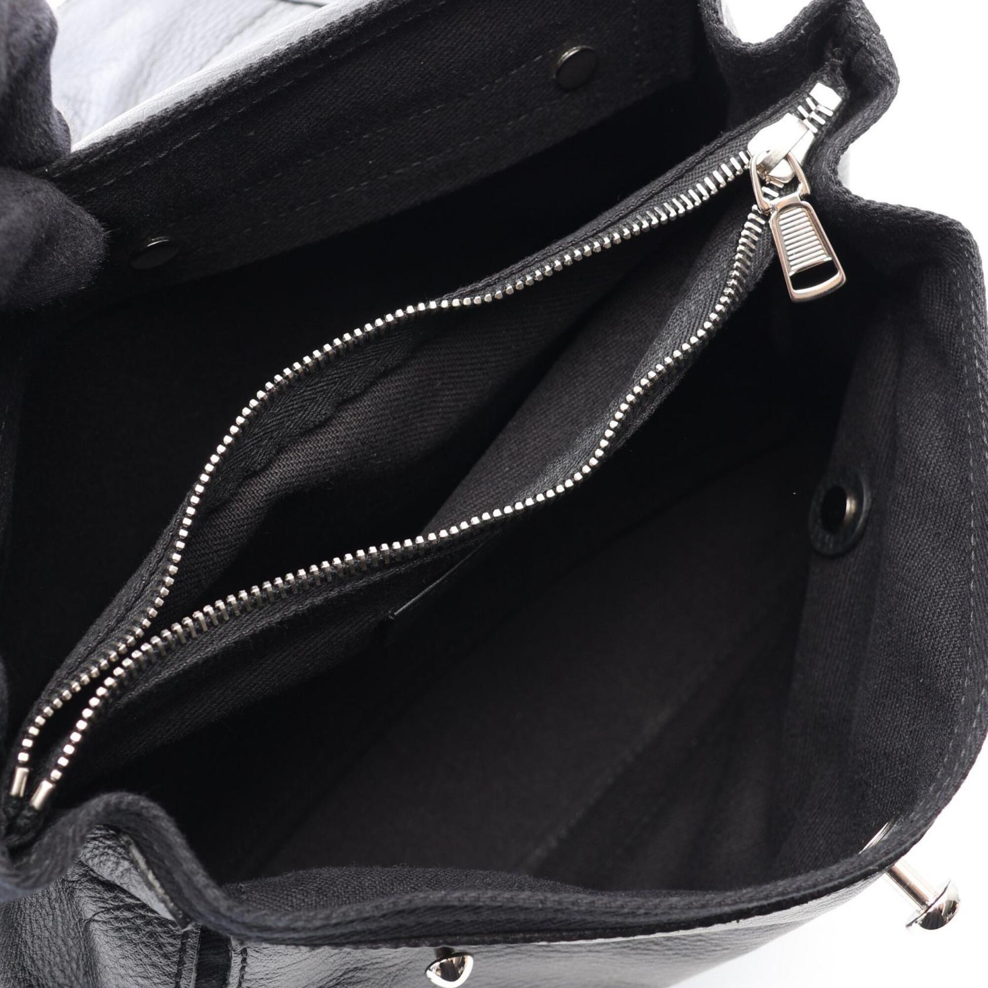 Yves Saint Laurent Black Leather Handbag (Pre-Owned)