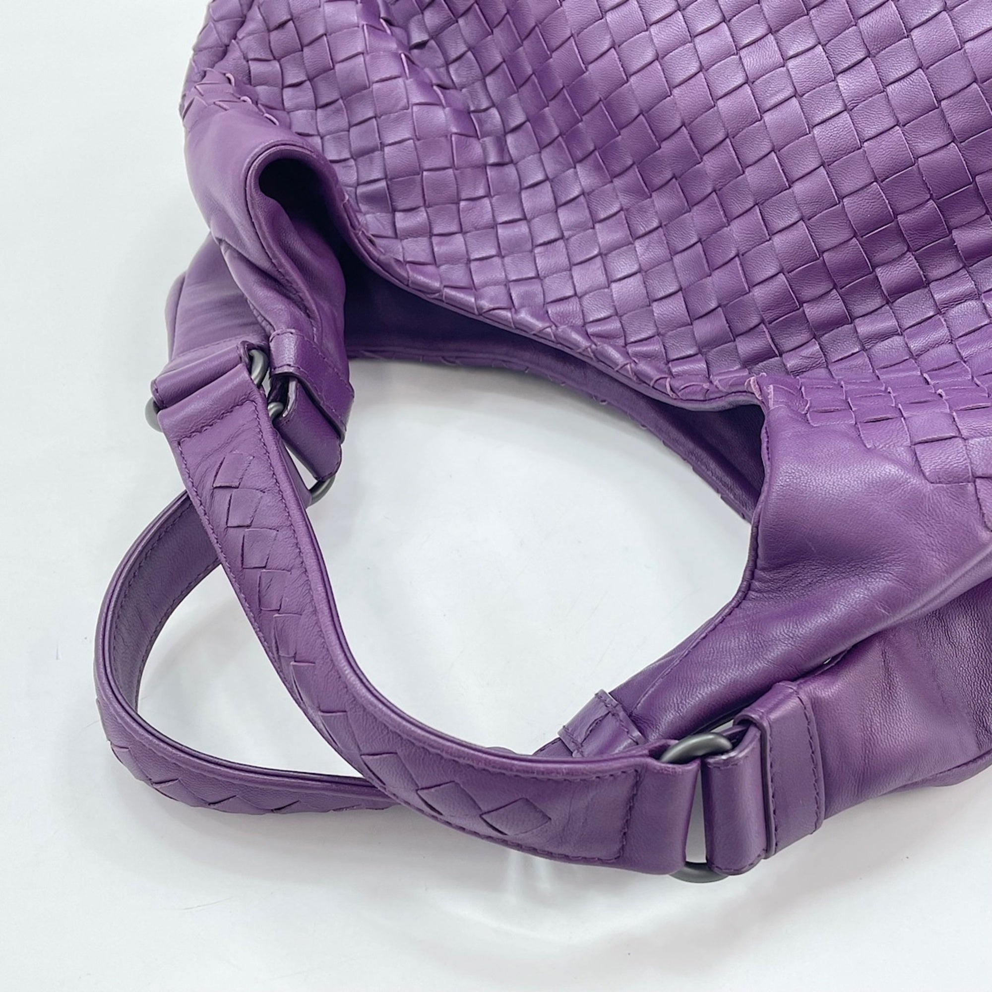 Bottega Veneta Intrecciato Purple Intrecciato Shoulder Bag (Pre-Owned)