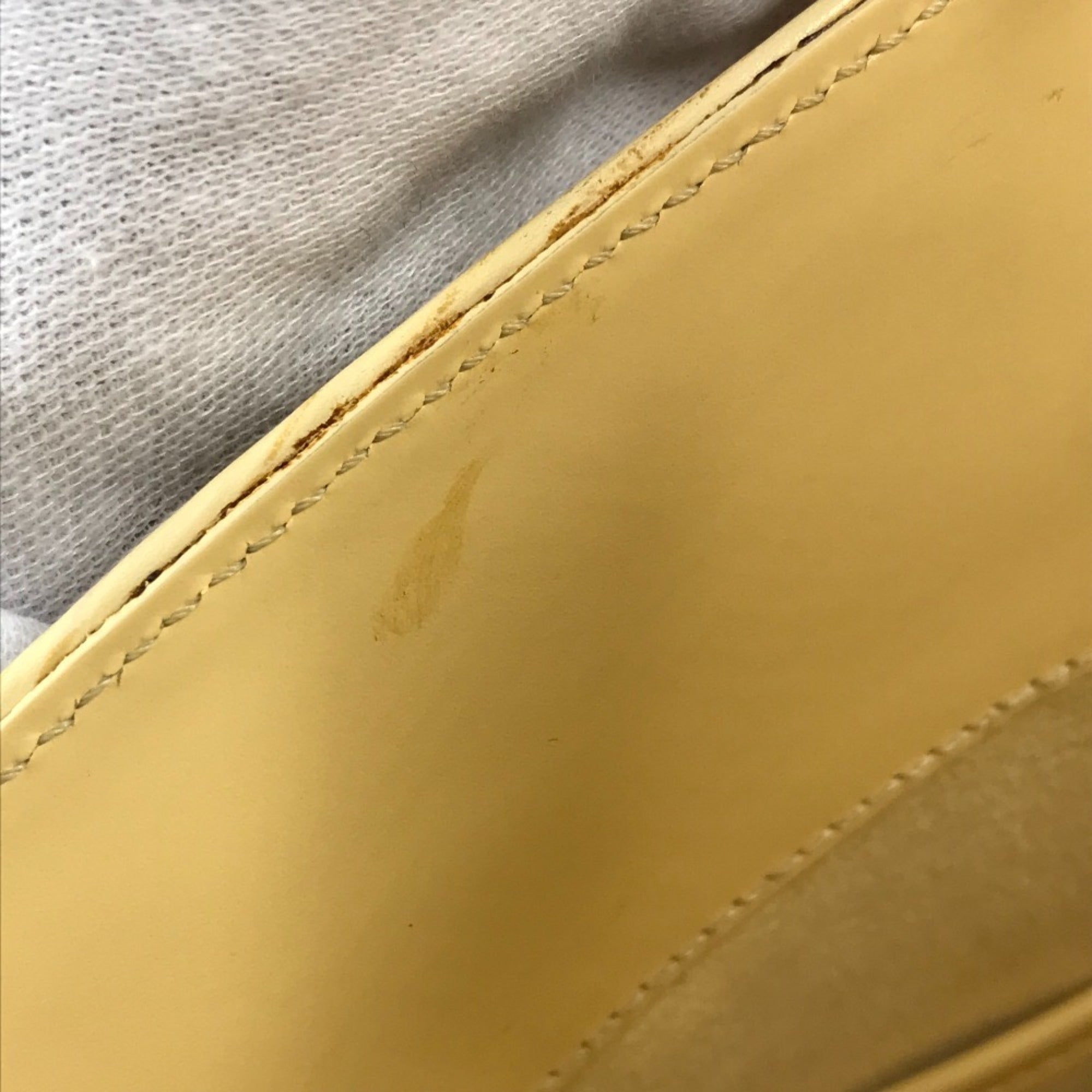 Louis Vuitton Epi Beige Vanilla Epi Leather Handbag (Pre-Owned)