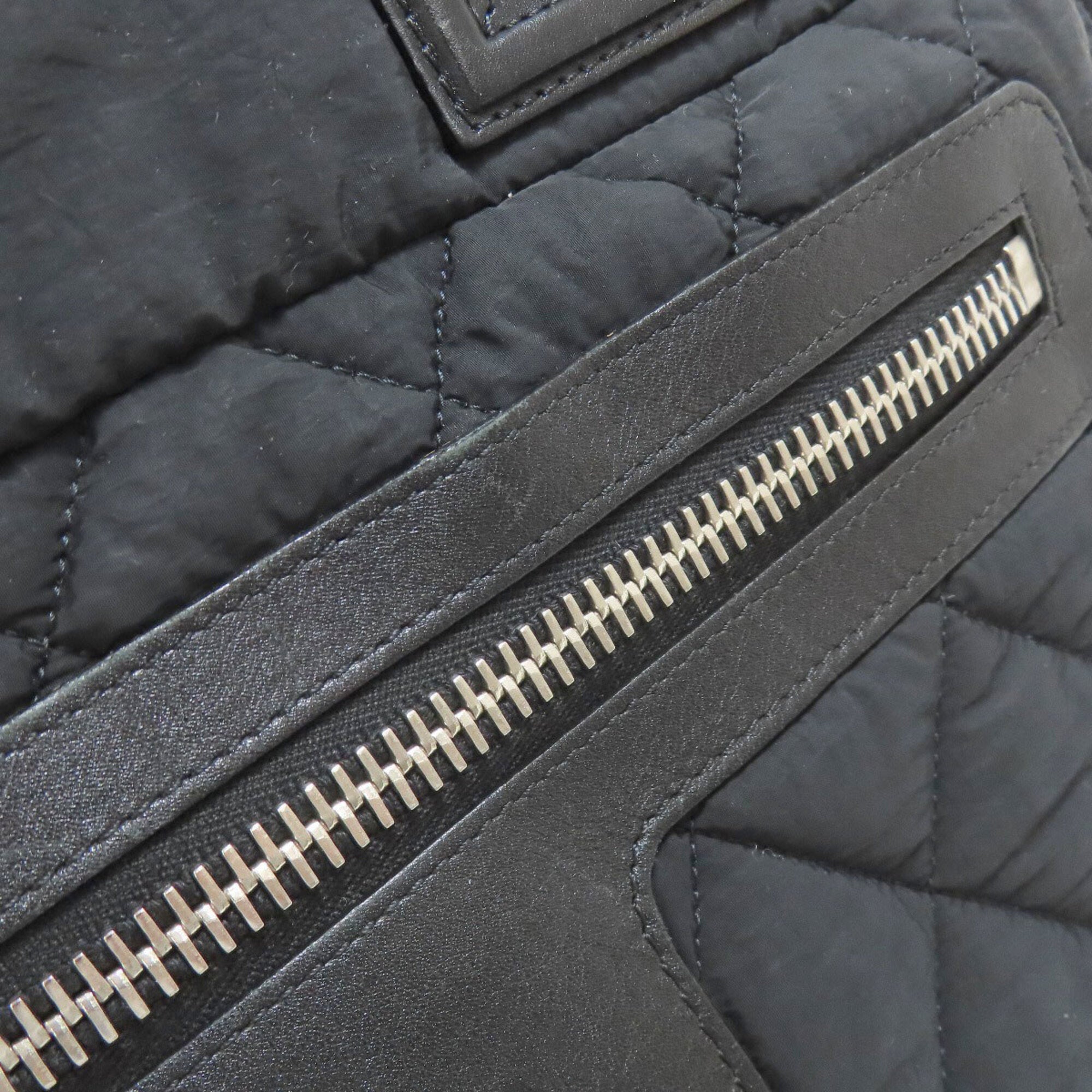 Chanel Black Nylon Tote Bag (Pre-Owned)