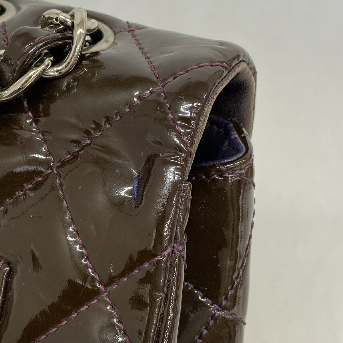 Chanel Purple Patent Leather Shoulder Bag (Pre-Owned)