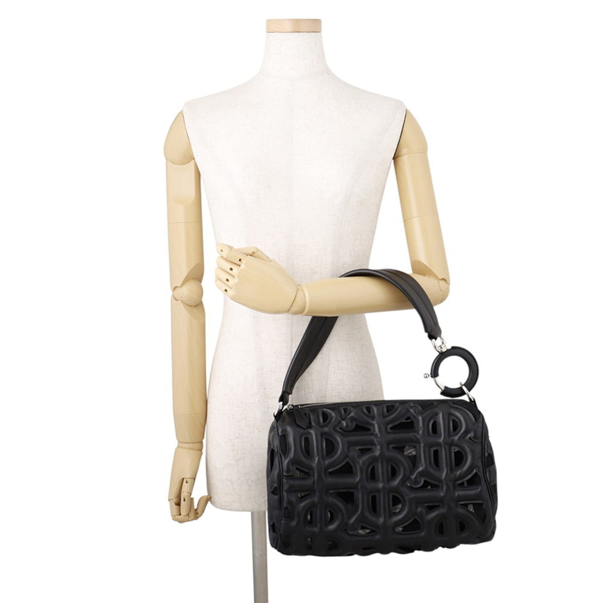 Burberry Black Mesh Leather Handbag Pouch (Pre-Owned)
