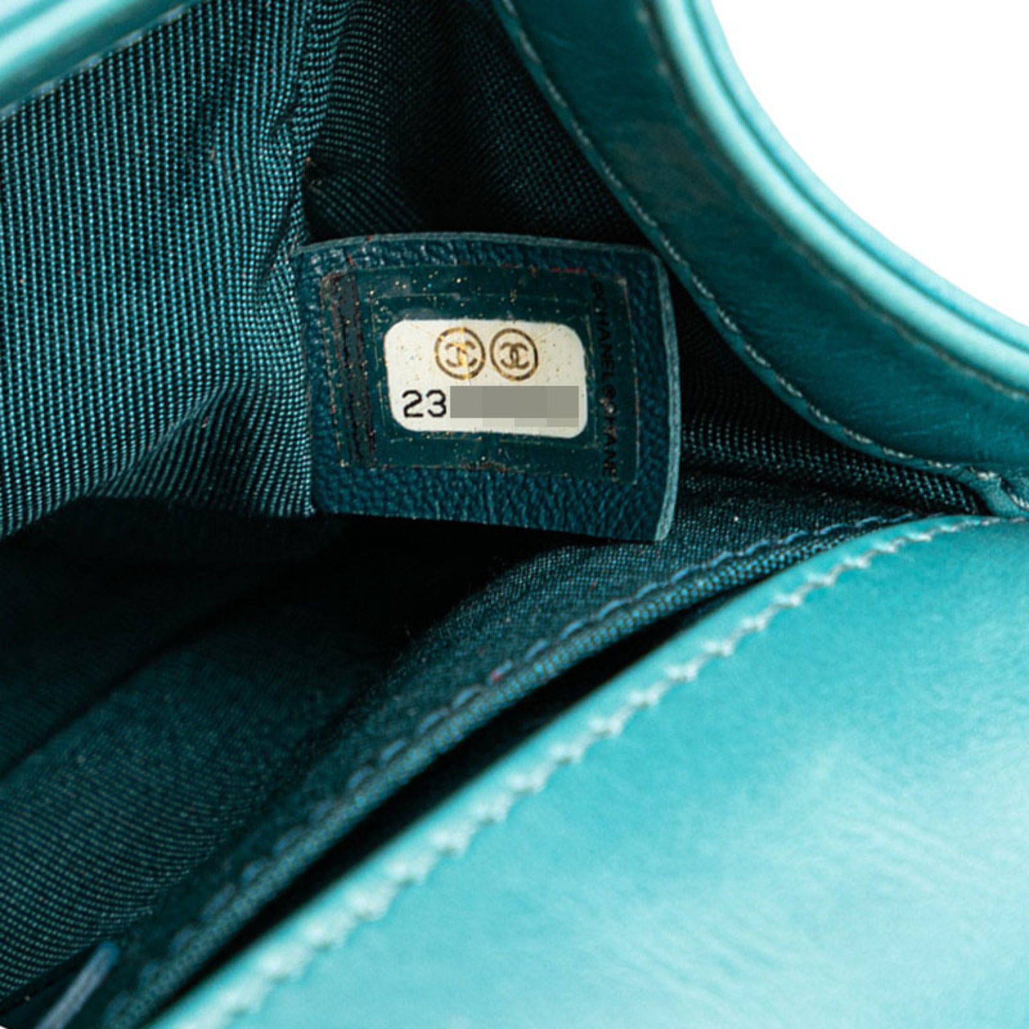 Chanel Blue Green Leather Shoulder Bag (Pre-Owned)