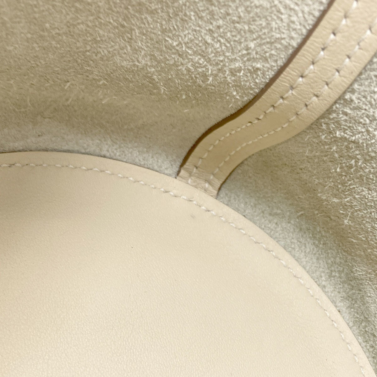 Hermes Cream Taurillon Clemence Leather Handbag (Pre-Owned)