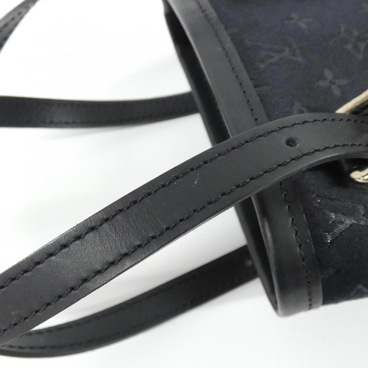 Louis Vuitton Black Satin Handbag (Pre-Owned)