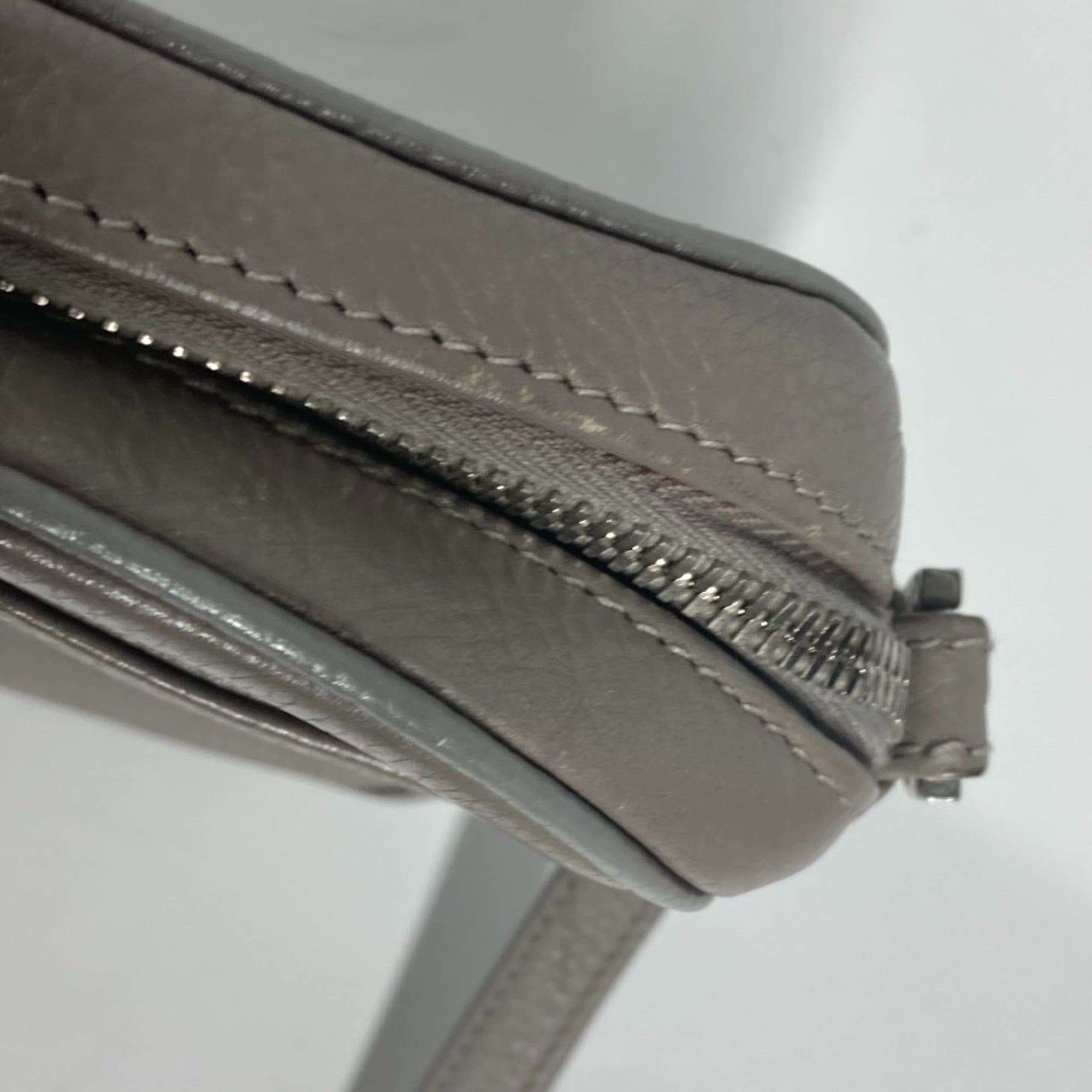Christian Dior Gray Leather Clutch Bag (Pre-Owned)