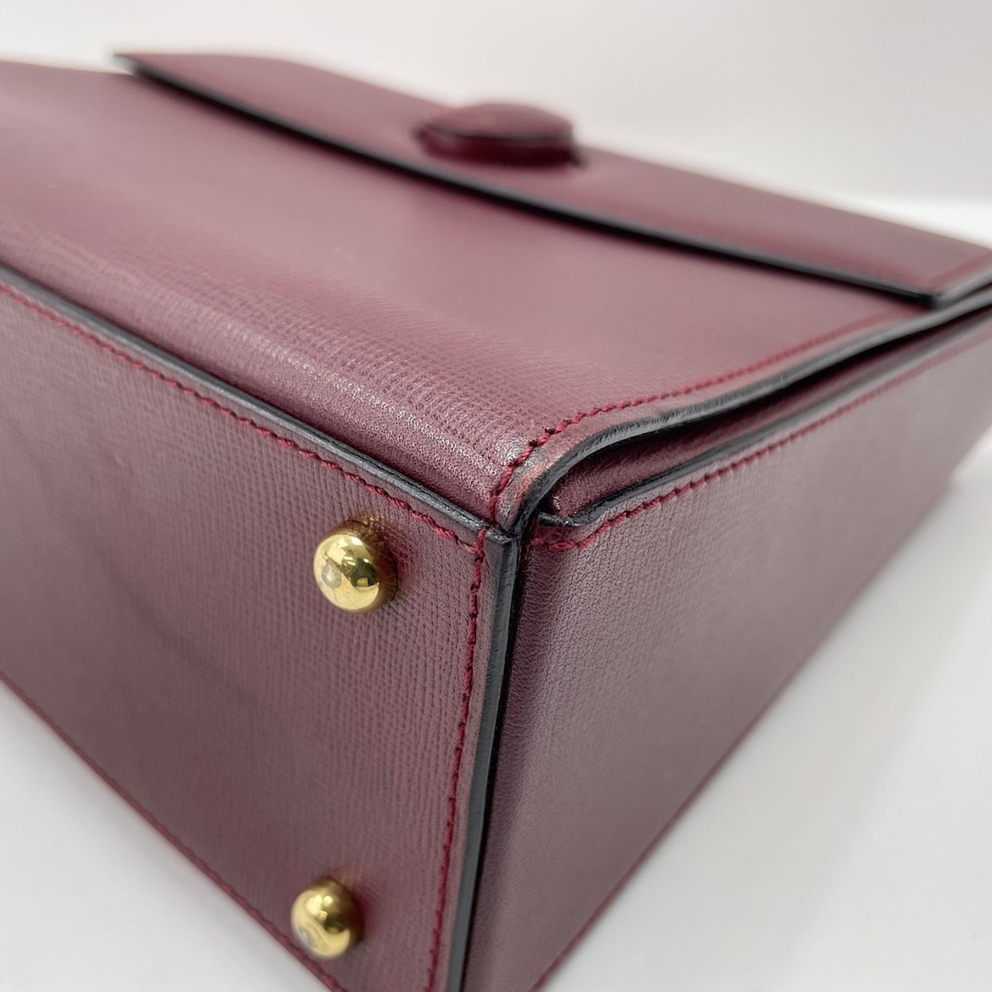 Cartier Wine Red Handbag (Pre-Owned)