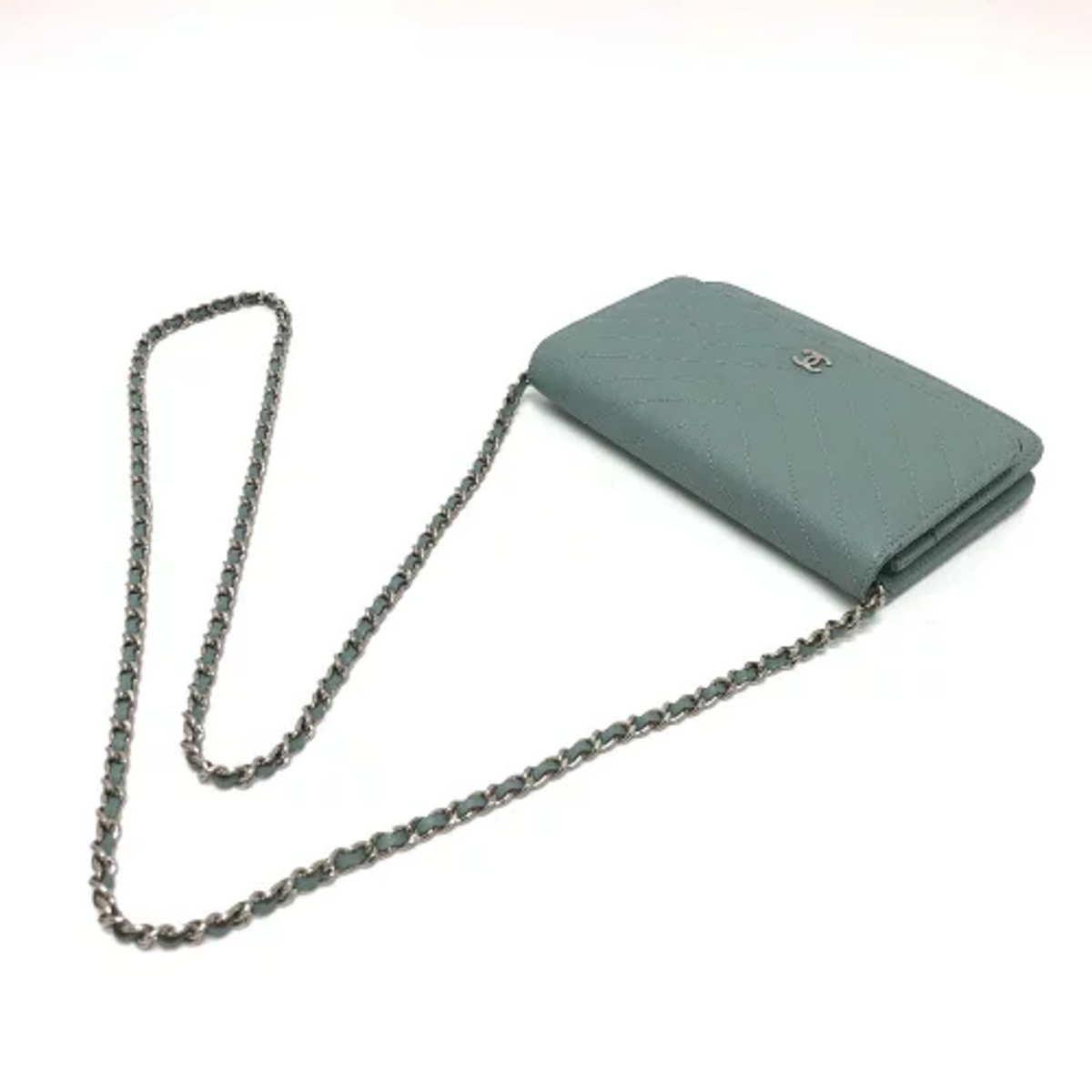 Chanel Blue Leather Shoulder Bag (Pre-Owned)