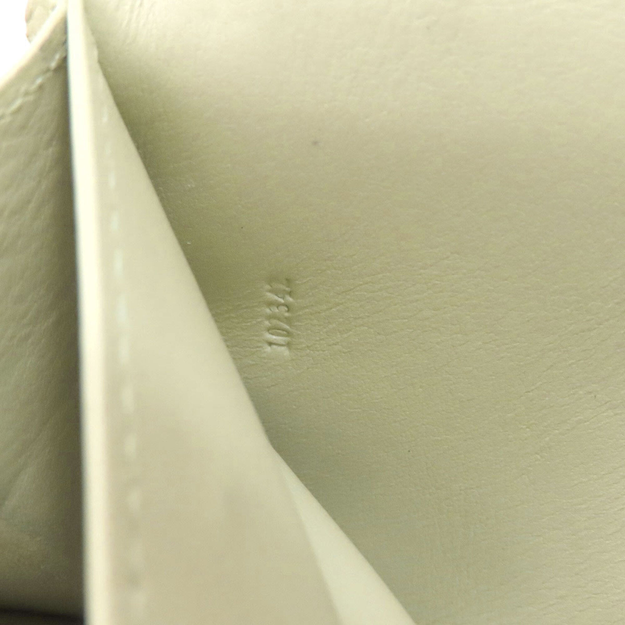 Loewe Light Green Leather Long Wallet (Bi-Fold) (Pre-Owned)