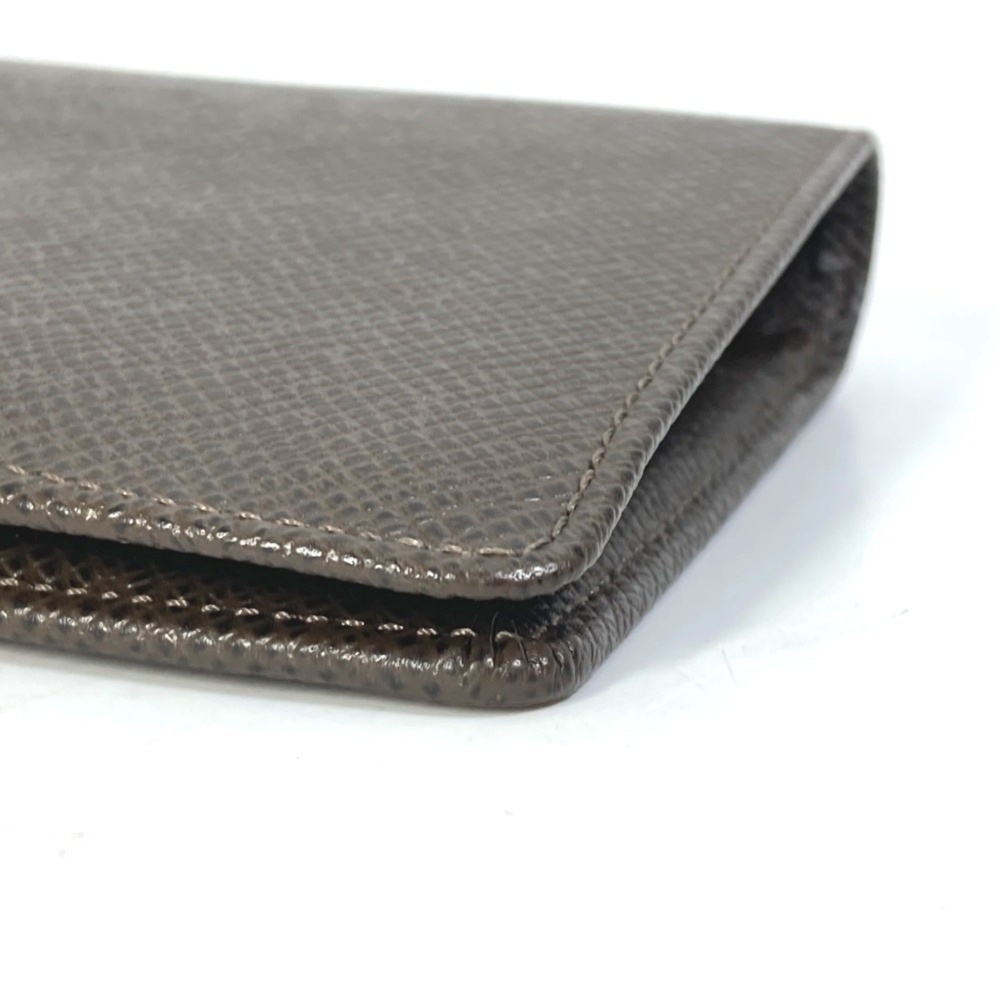 Louis Vuitton Brown Taiga Leather Long Bill Wallet (Bi-Fold) (Pre-Owned)