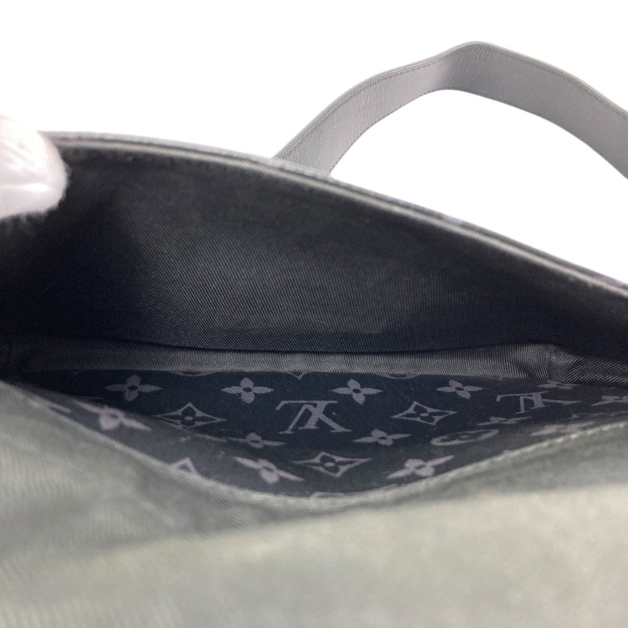 Louis Vuitton Black Monogram Eclipse Shoulder Bag (Pre-Owned)