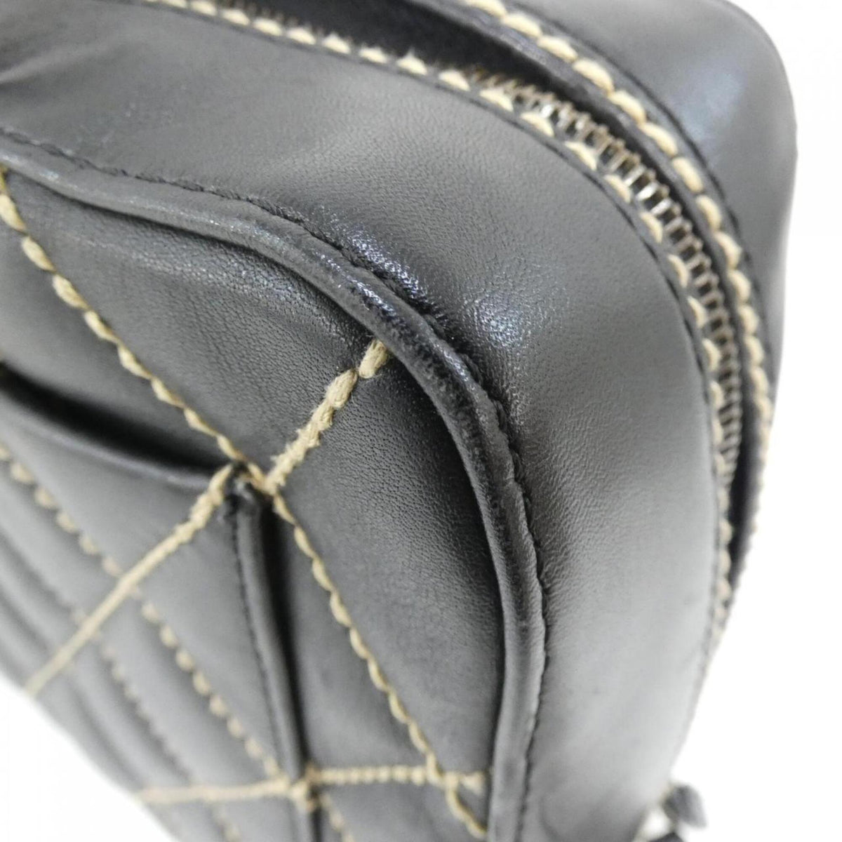 Chanel Beige Black Leather Handbag Pouch (Pre-Owned)
