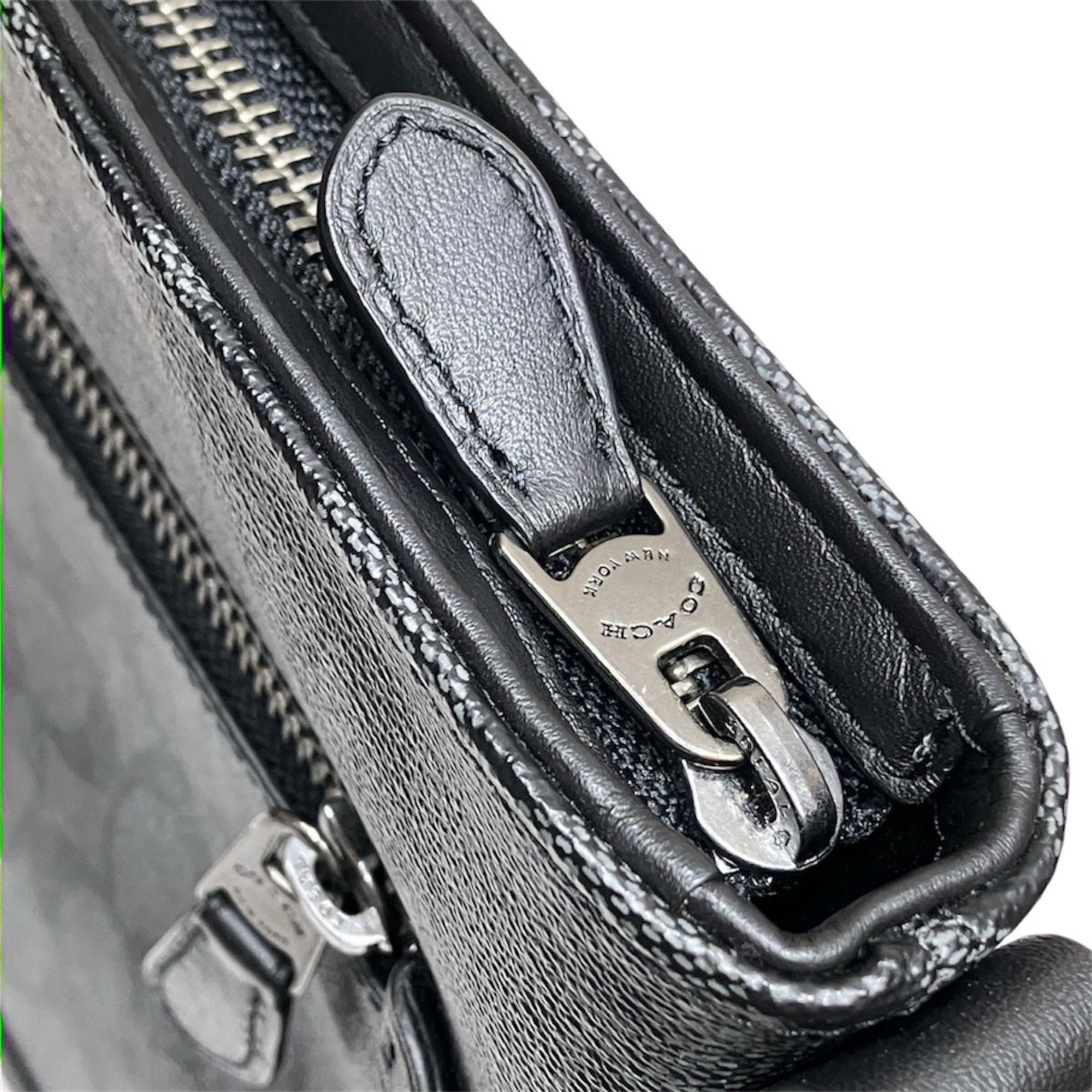 Coach Black Pvc Leather Shoulder Bag (Pre-Owned)