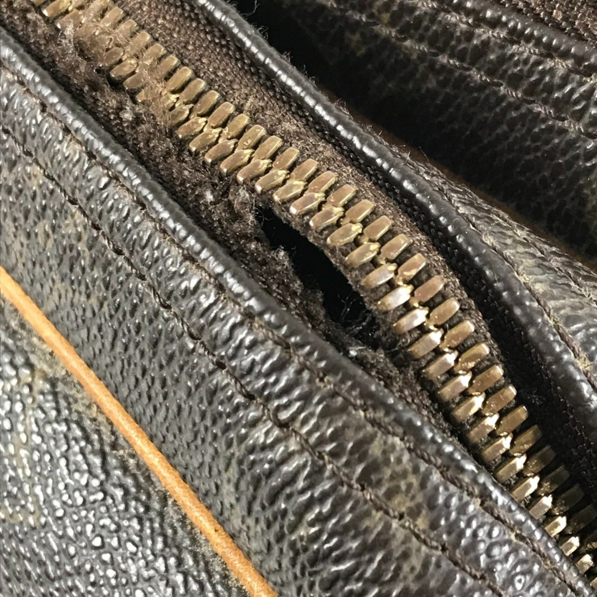 Louis Vuitton Monogram Brown Monogram Shoulder Bag (Pre-Owned)