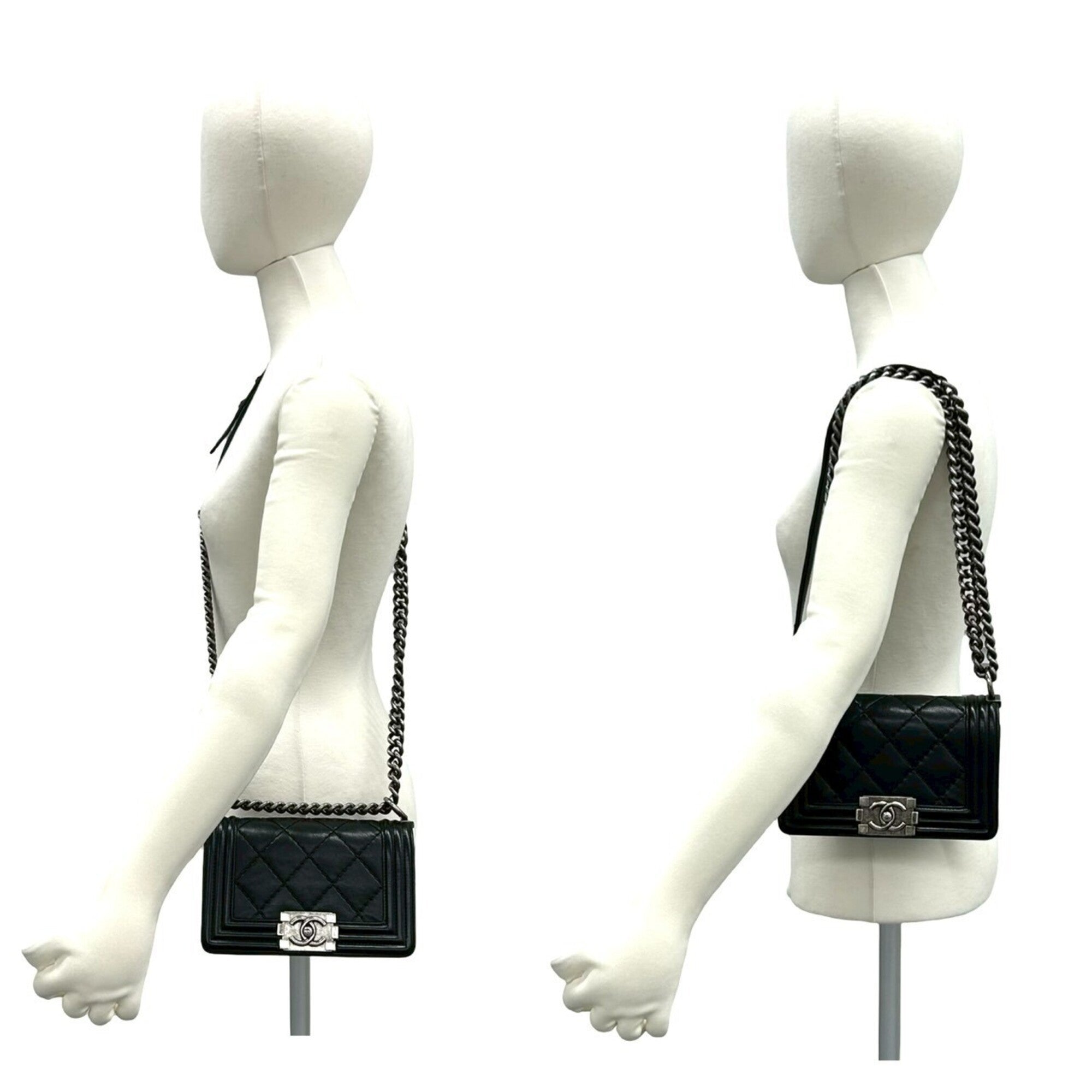 Chanel Black Leather Shoulder Bag (Pre-Owned)