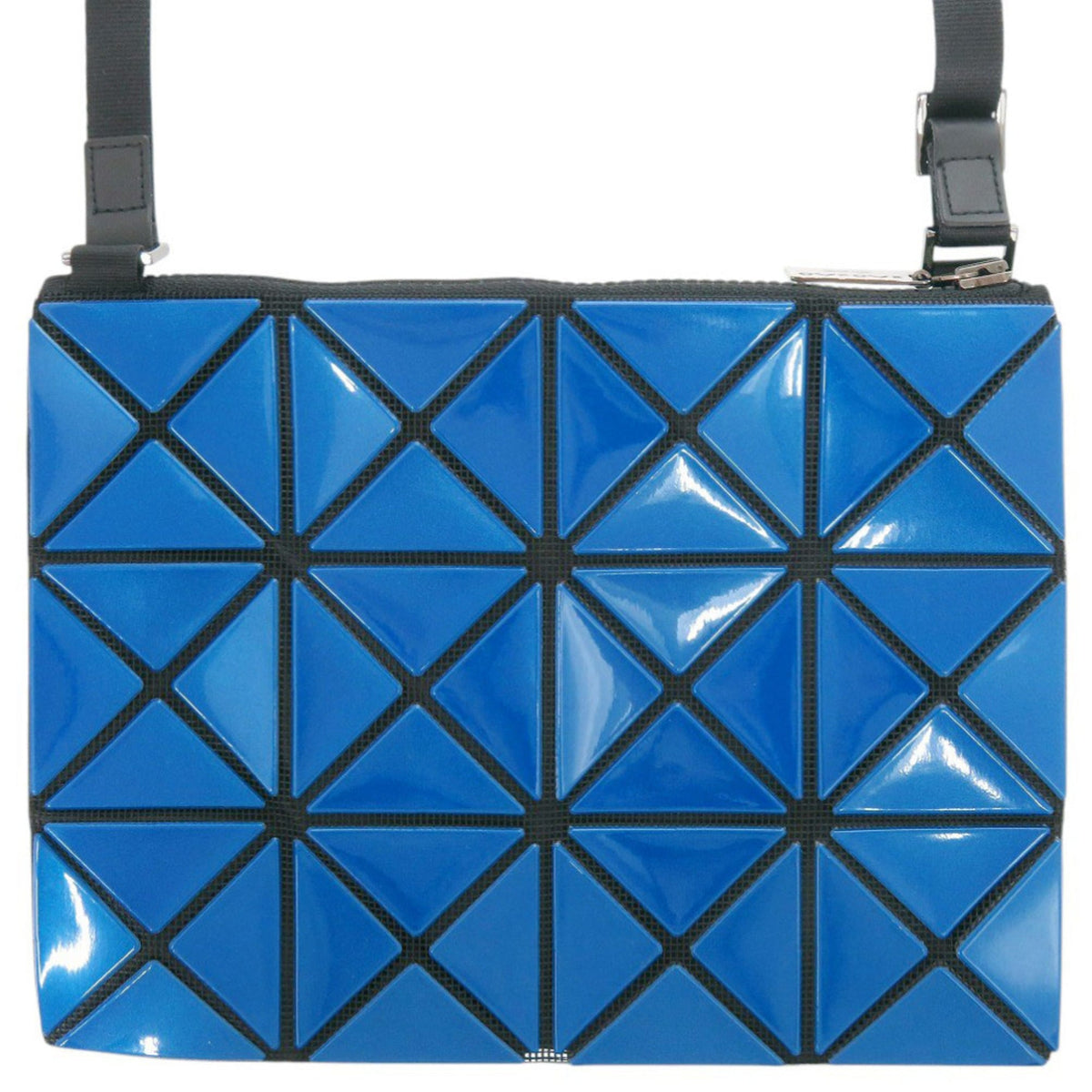 Issey Miyake Black Blue Polyester Nylon Shoulder Bag (Pre-Owned)