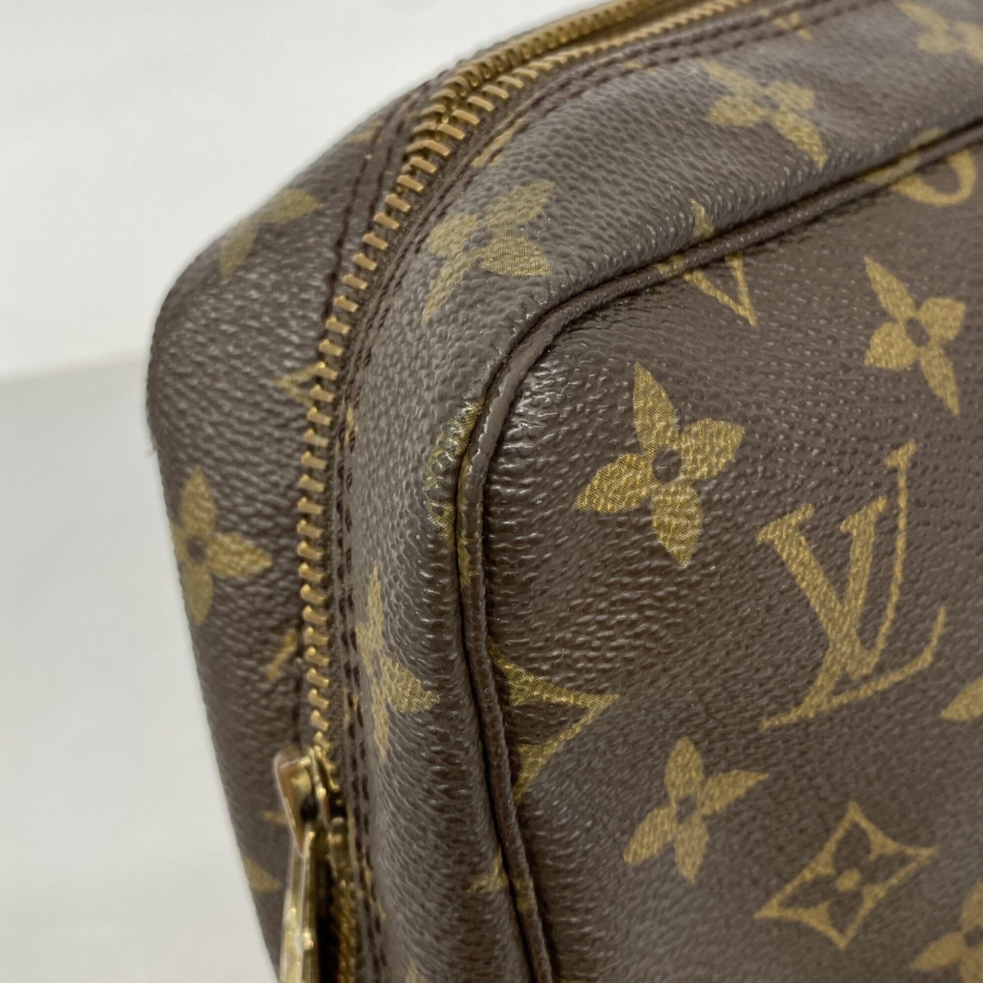 Louis Vuitton Brown Pouch (Pre-Owned)