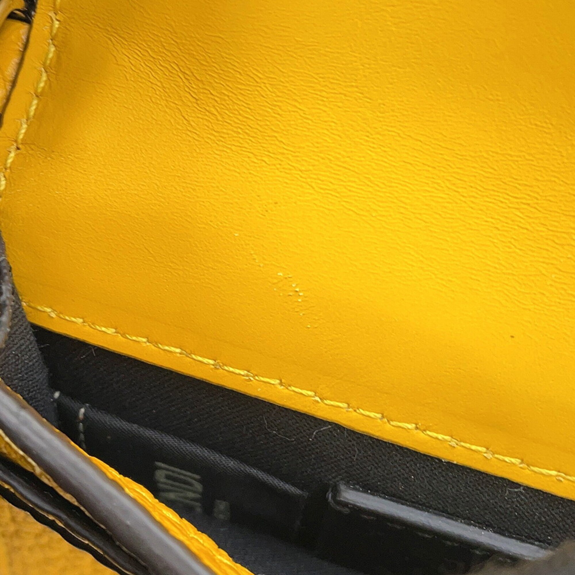 Fendi Baguette Yellow Leather Handbag Pochette Shoulder Bag (Pre-Owned)