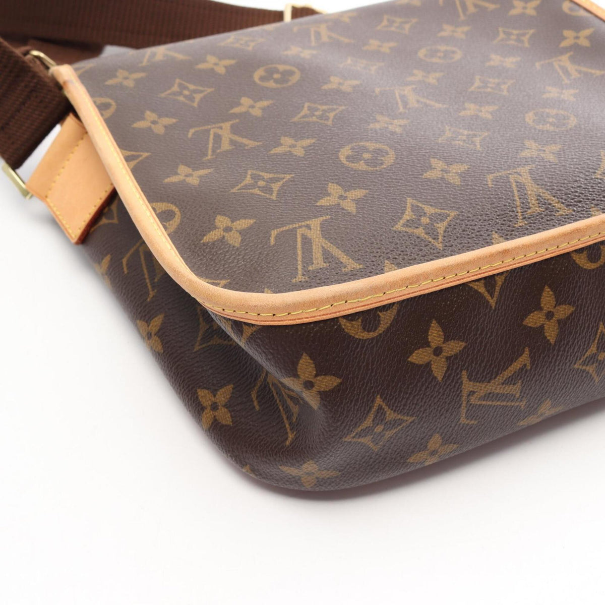 Louis Vuitton Brown Monogram Monogram Leather Handbag Shoulder Bag (Pre-Owned)