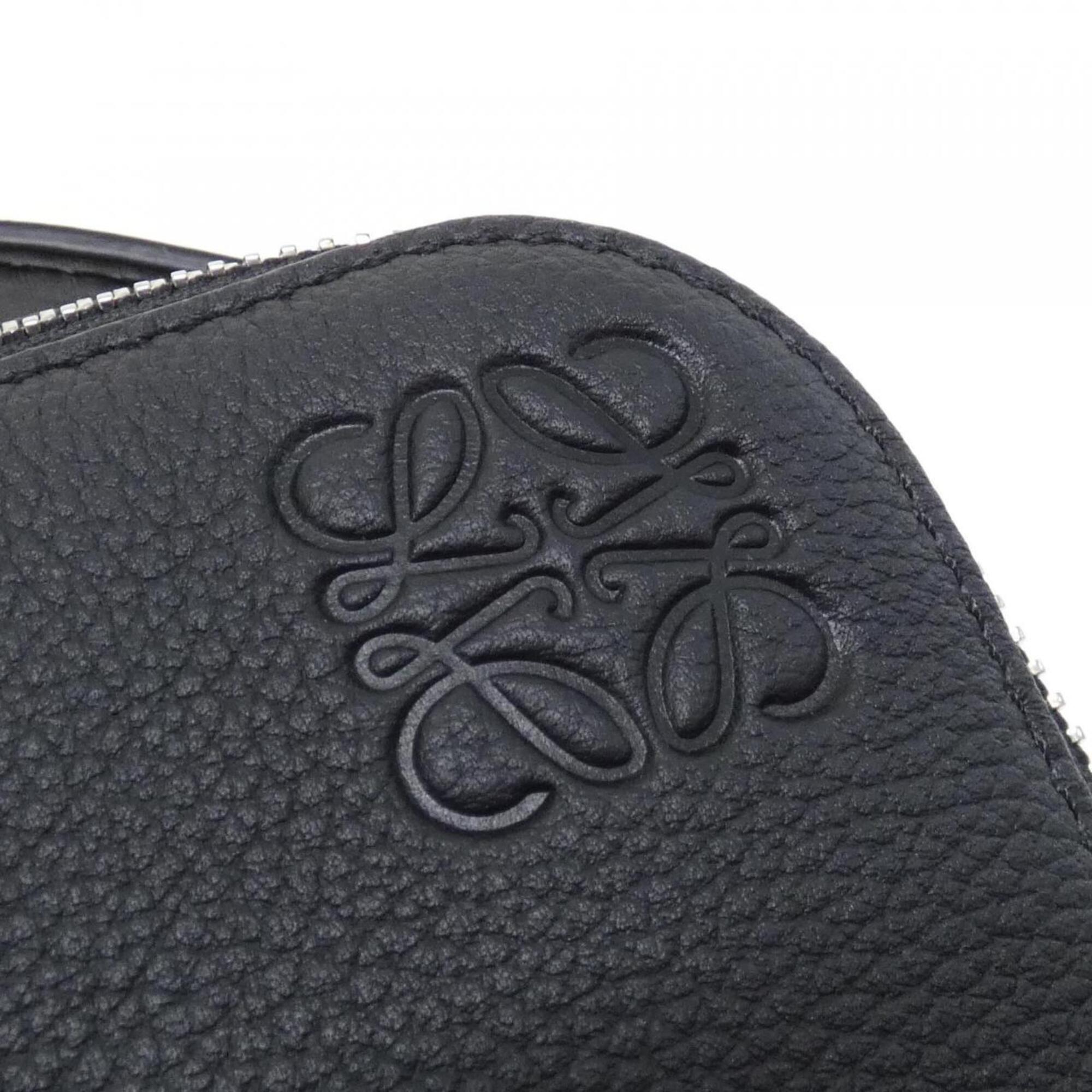 Loewe Black Leather Shoulder Bag (Pre-Owned)