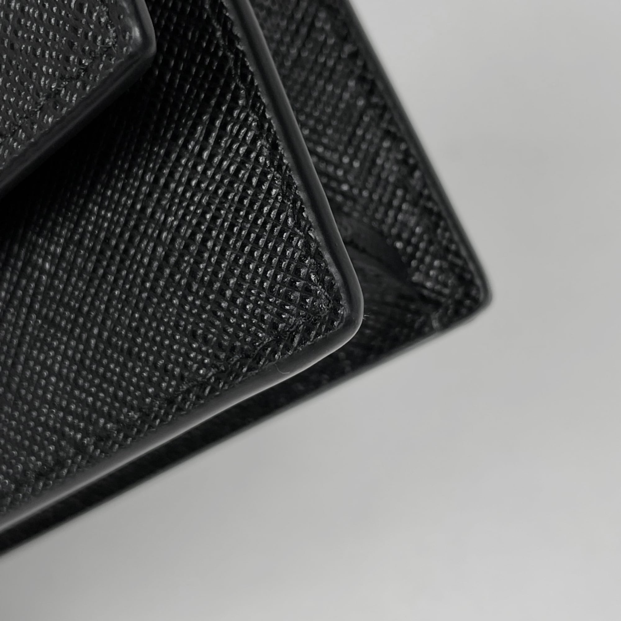 Prada Black Leather Shoulder Bag (Pre-Owned)