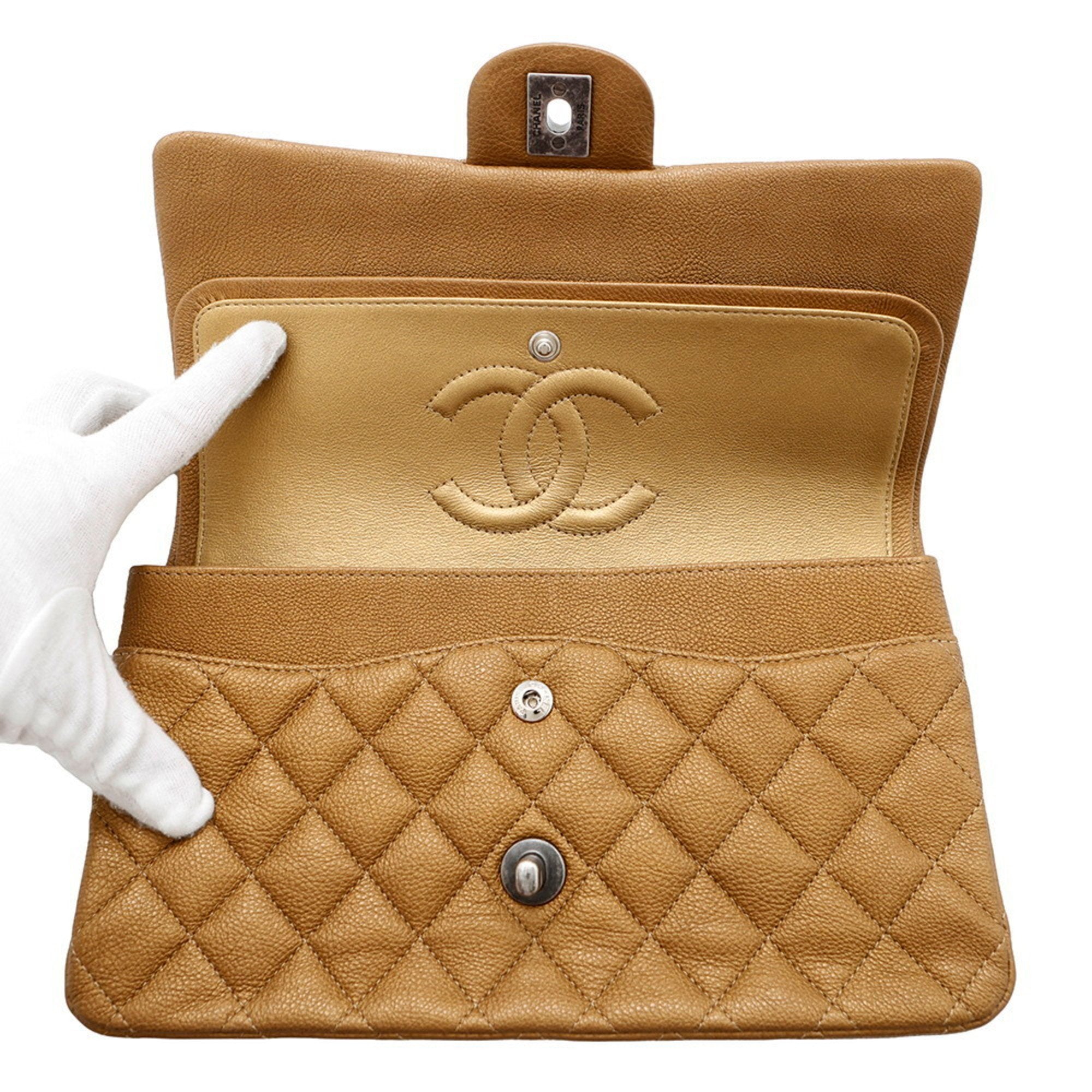 Chanel Matelasse Gold Grained Calfskin Shoulder Bag (Pre-Owned)