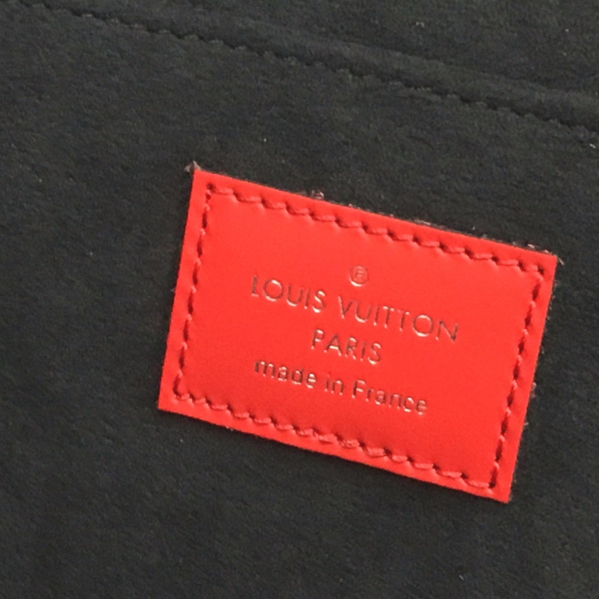 Louis Vuitton Red Color Epi Leather Clutch Bag Pochette (Pre-Owned)