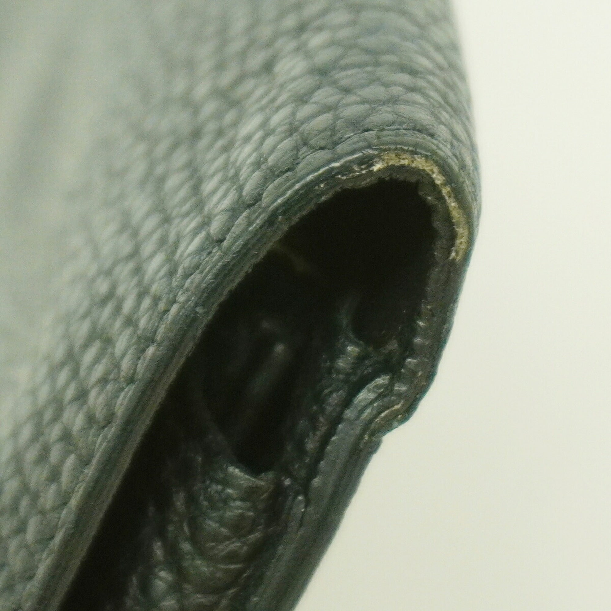 Hermes Black Togo Leather Long Wallet (Bi-Fold) (Pre-Owned)