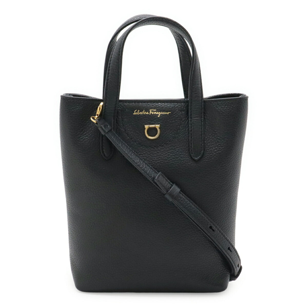 Salvatore Ferragamo Black Leather Handbag Shoulder Bag (Pre-Owned)