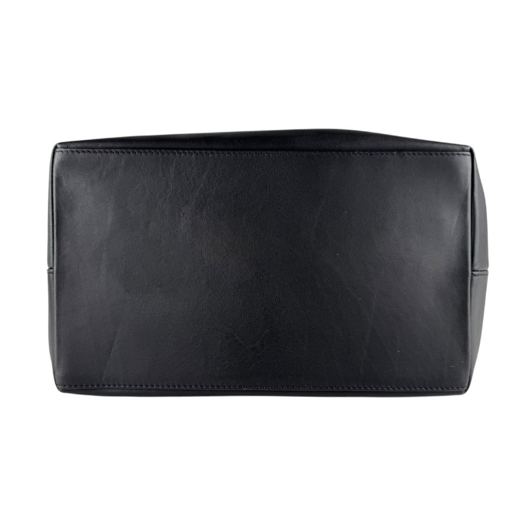 Bally Black Leather Handbag (Pre-Owned)