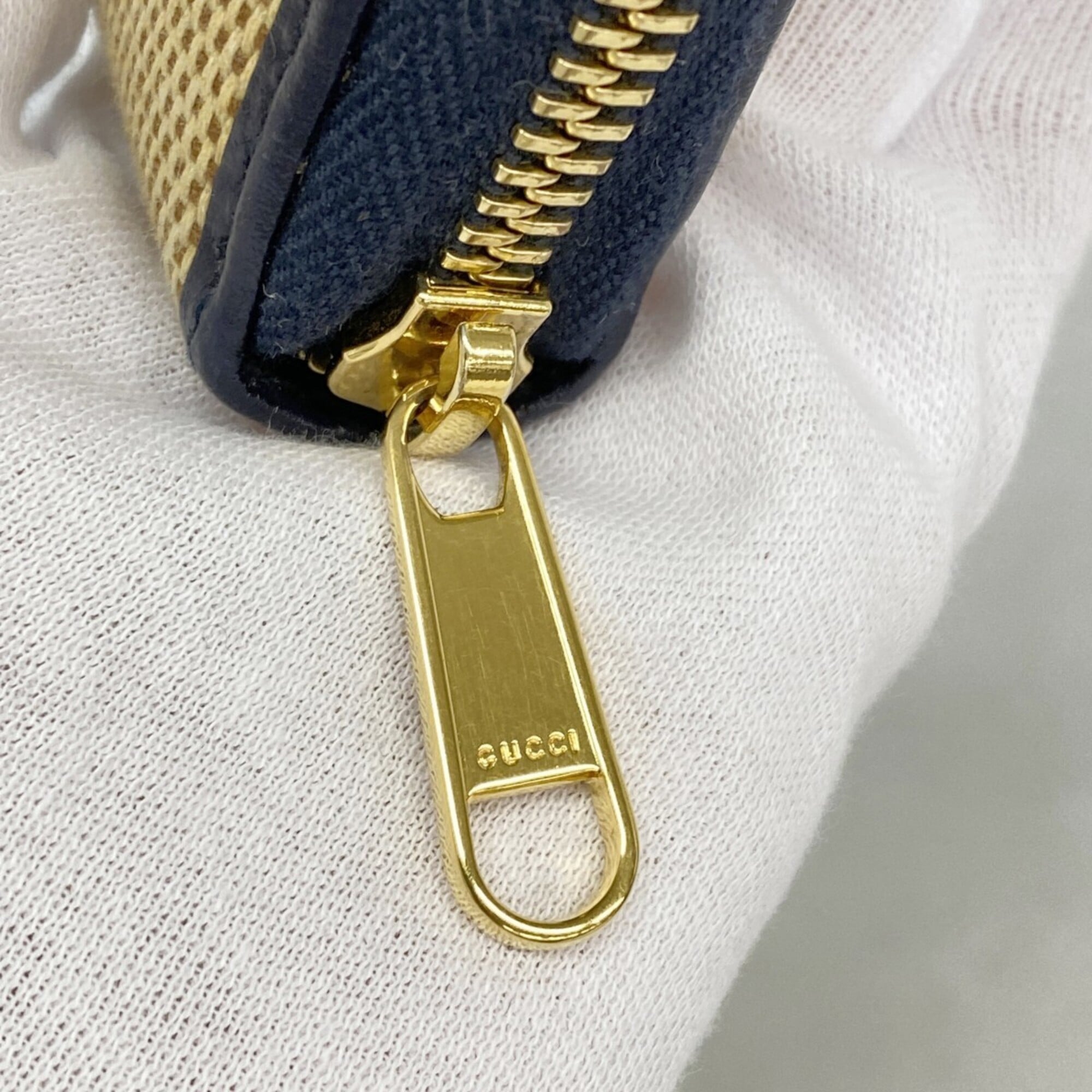 Gucci Beige Navy Canvas Long Wallet (Bi-Fold) (Pre-Owned)