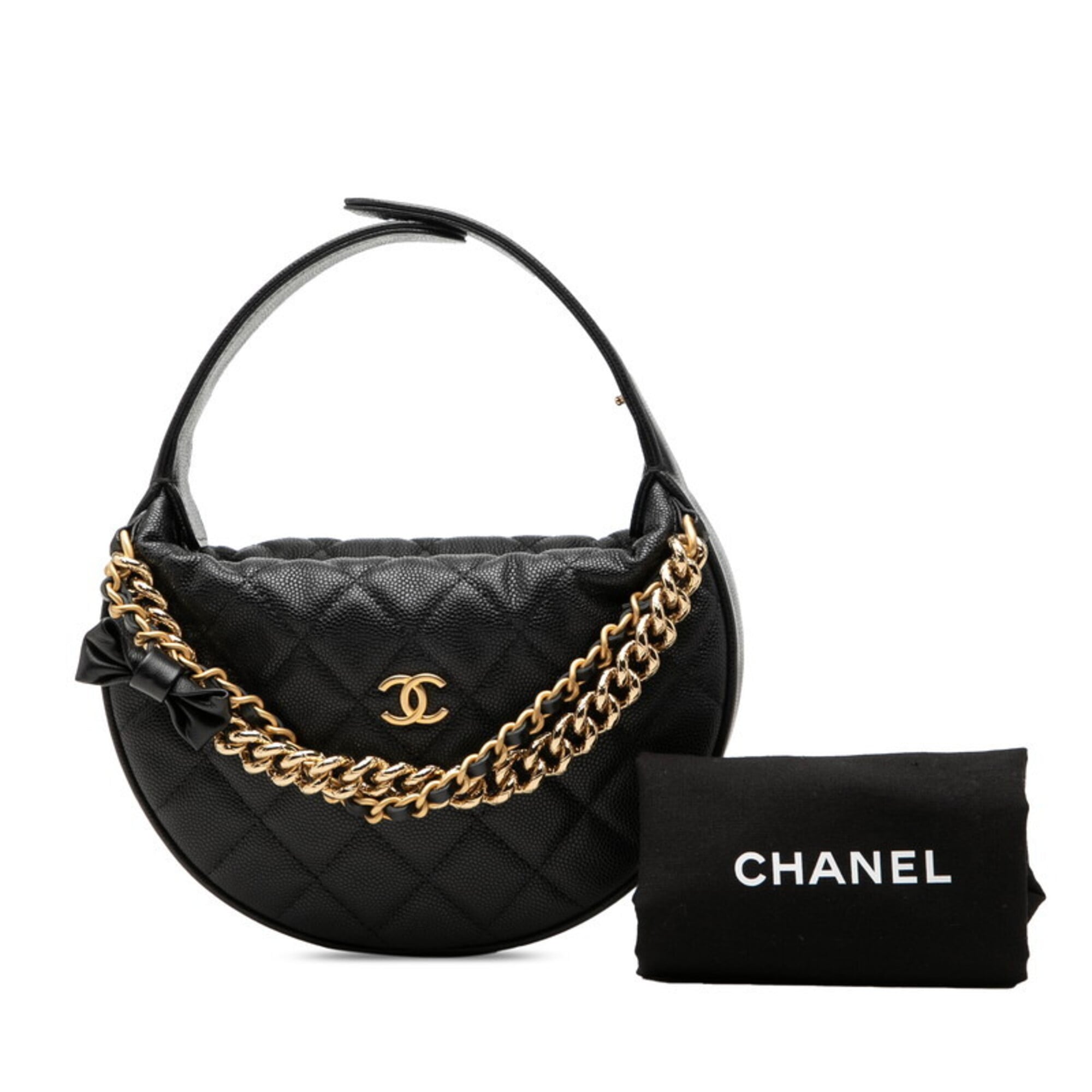 Chanel Black Grained Calfskin Handbag (Pre-Owned)