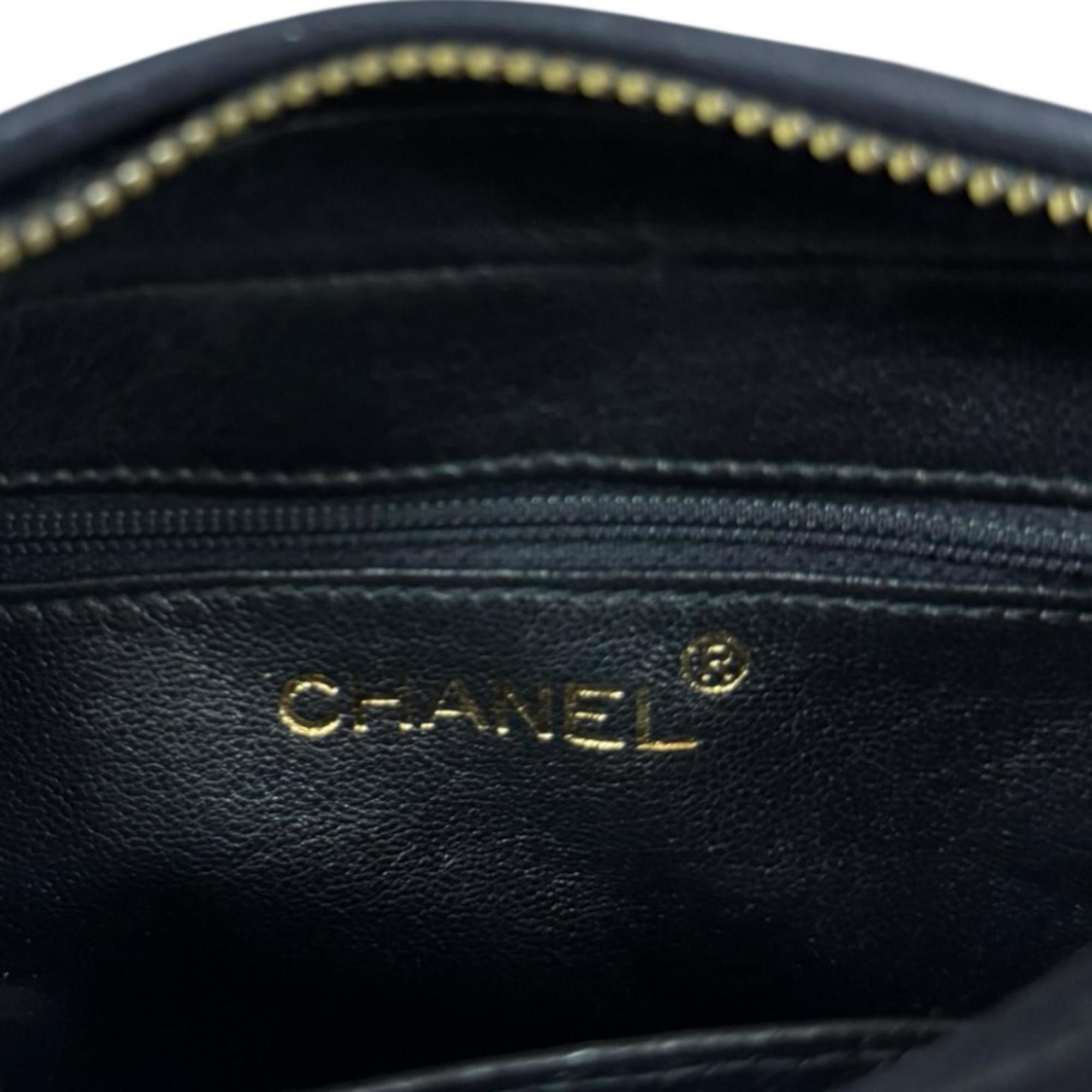 Chanel Matelasse Black Suede Shoulder Bag (Pre-Owned)