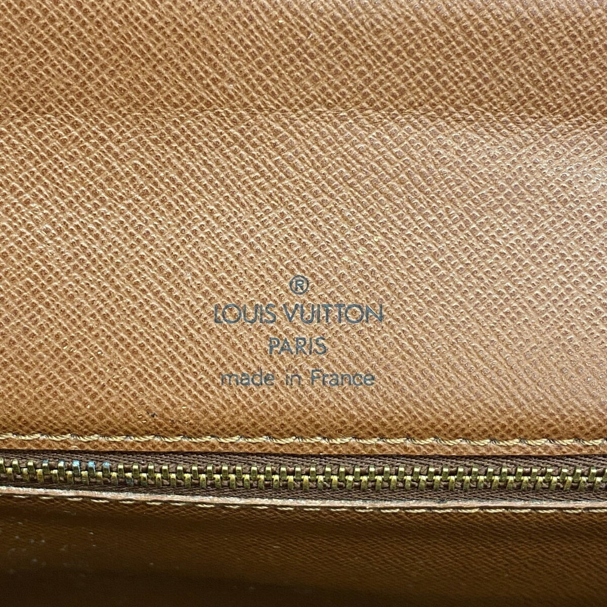 Louis Vuitton Brown Handbag (Pre-Owned)