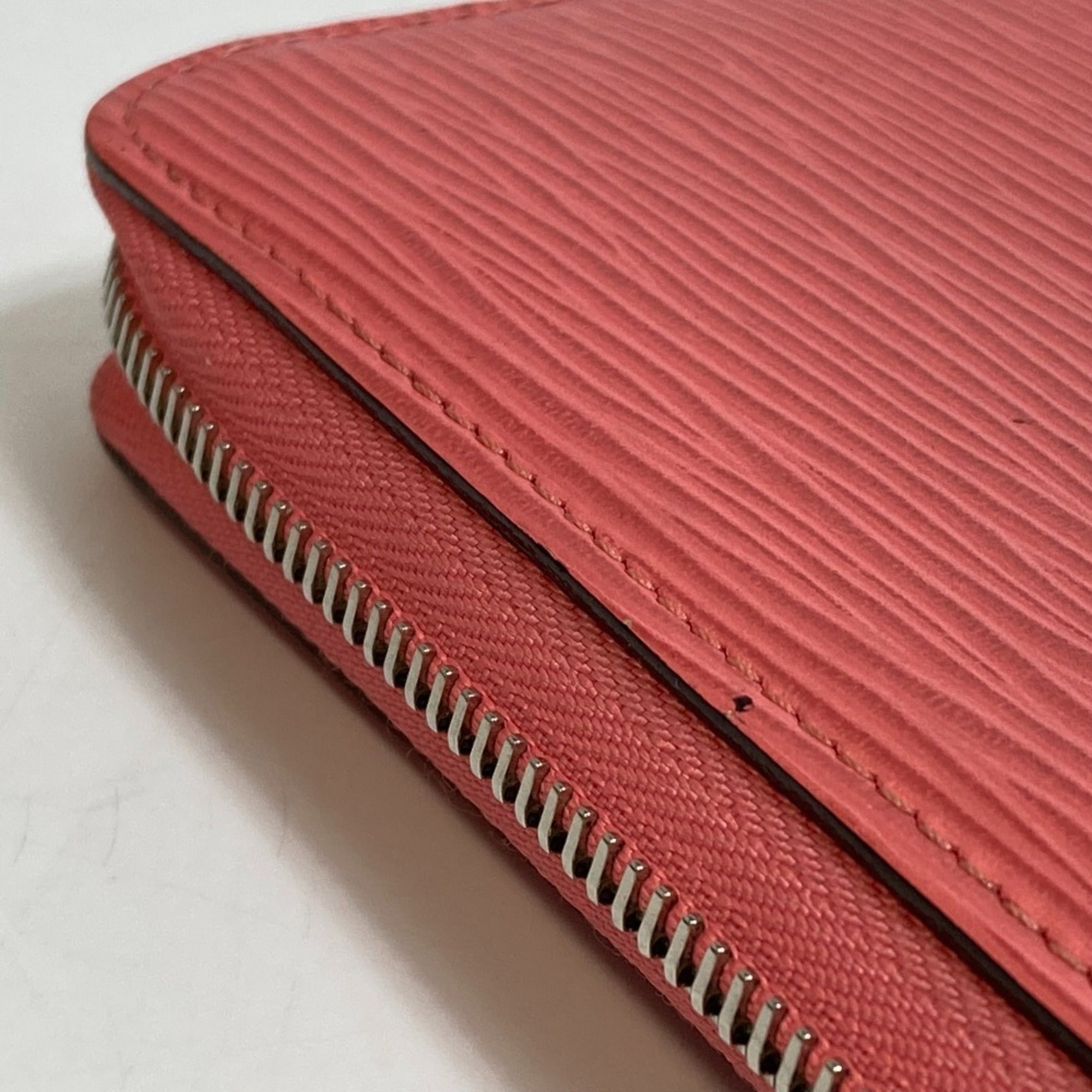 Louis Vuitton Epi Corail Pink Epi Leather Long Wallet (Bi-Fold) (Pre-Owned)