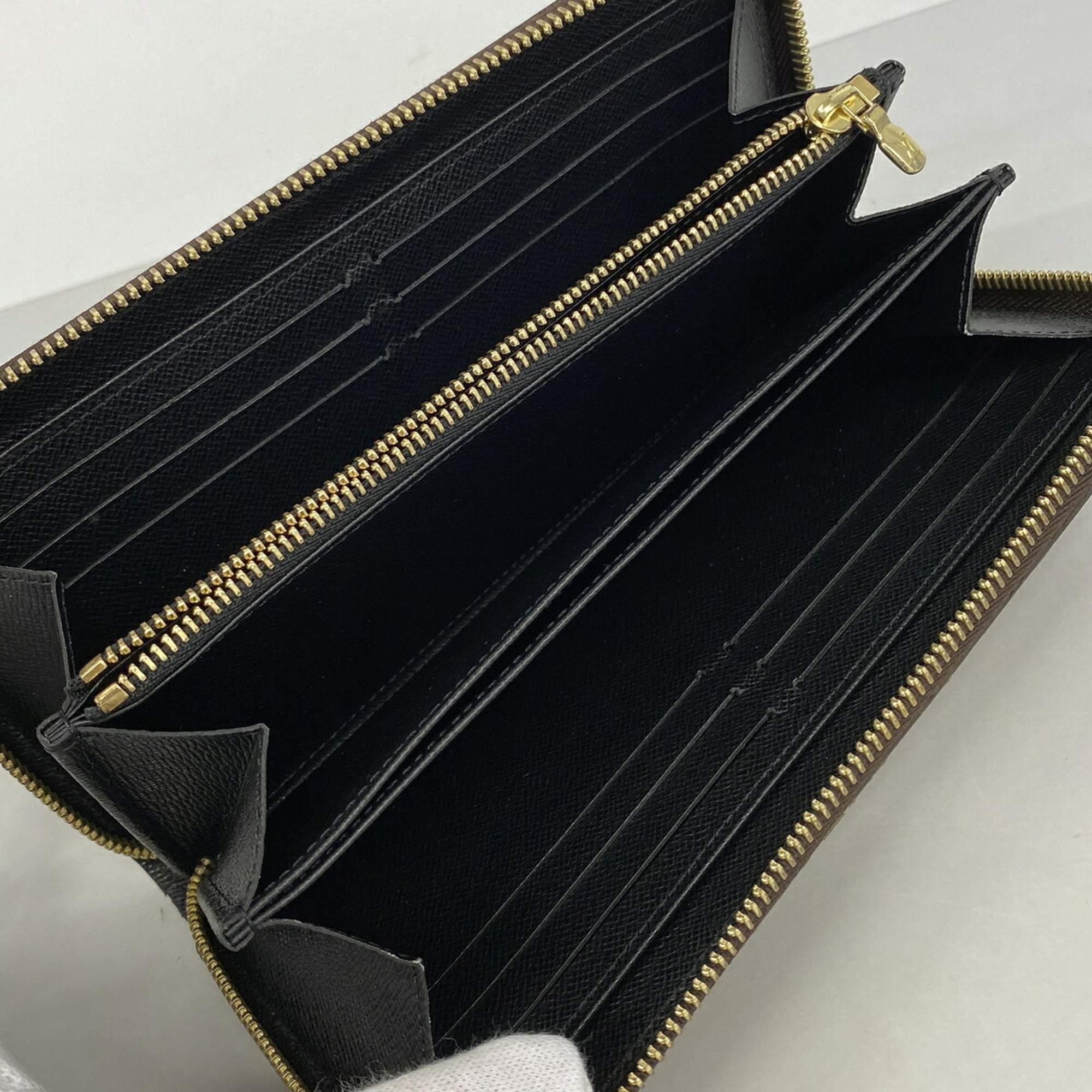 Louis Vuitton Brown Long Wallet (Bi-Fold) (Pre-Owned)
