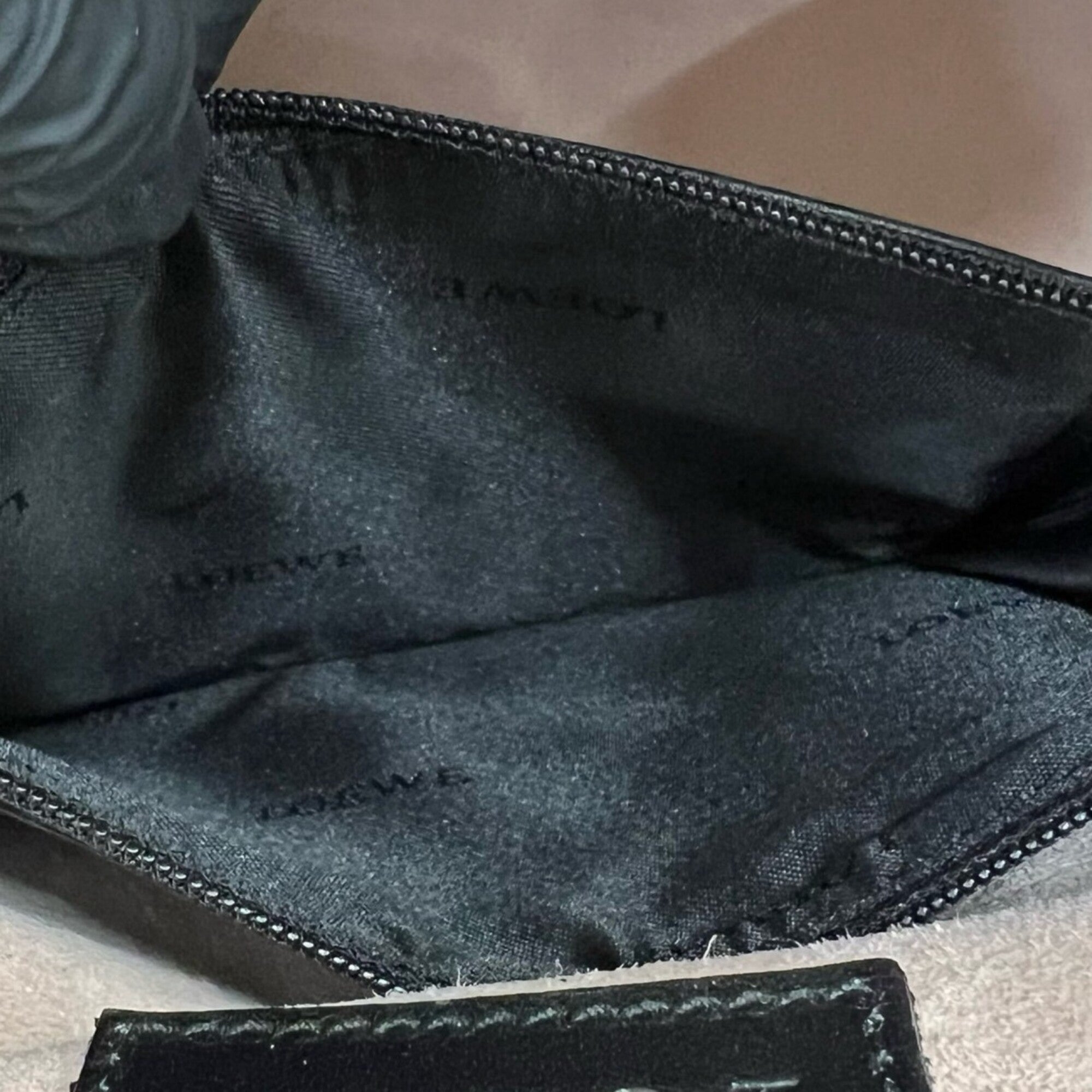 Loewe Black Leather Tote Bag (Pre-Owned)