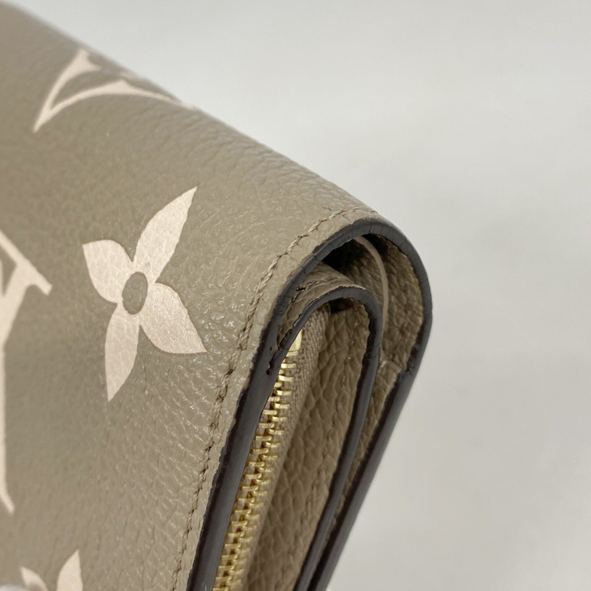 Louis Vuitton Cream Tourterelle Wallet (Bi-Fold) (Pre-Owned)