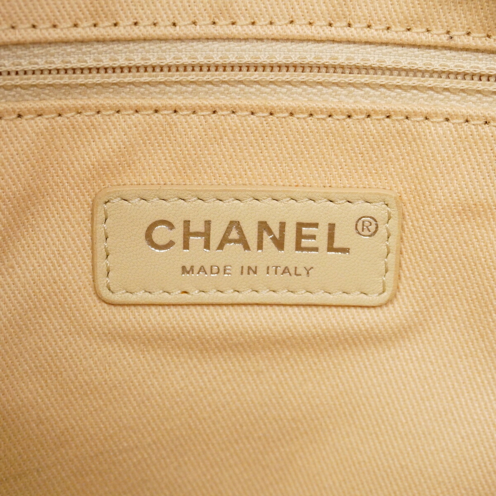Chanel Beige Ivory Canvas Handbag (Pre-Owned)