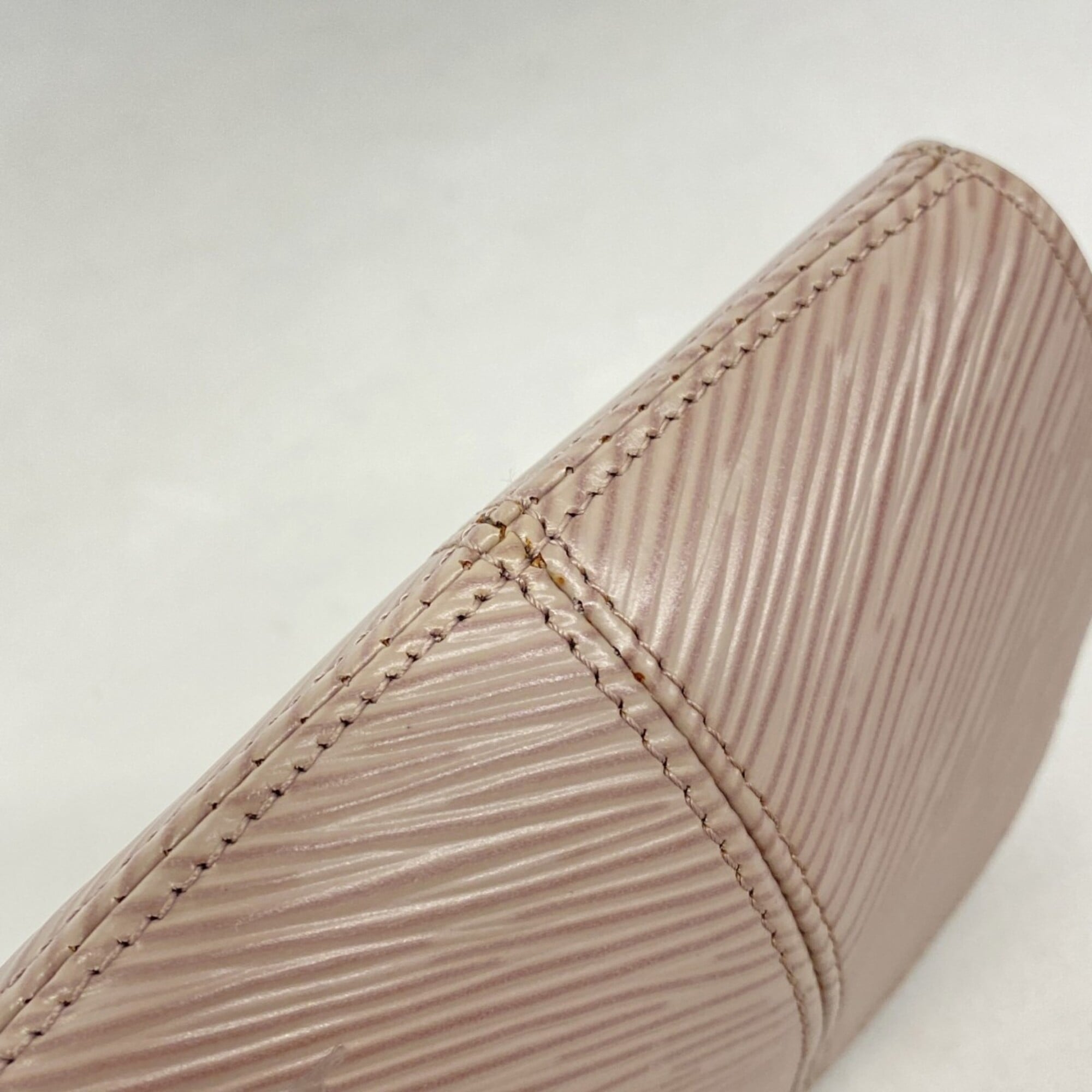 Louis Vuitton Lilac Coin Purse/Coin Case (Pre-Owned)