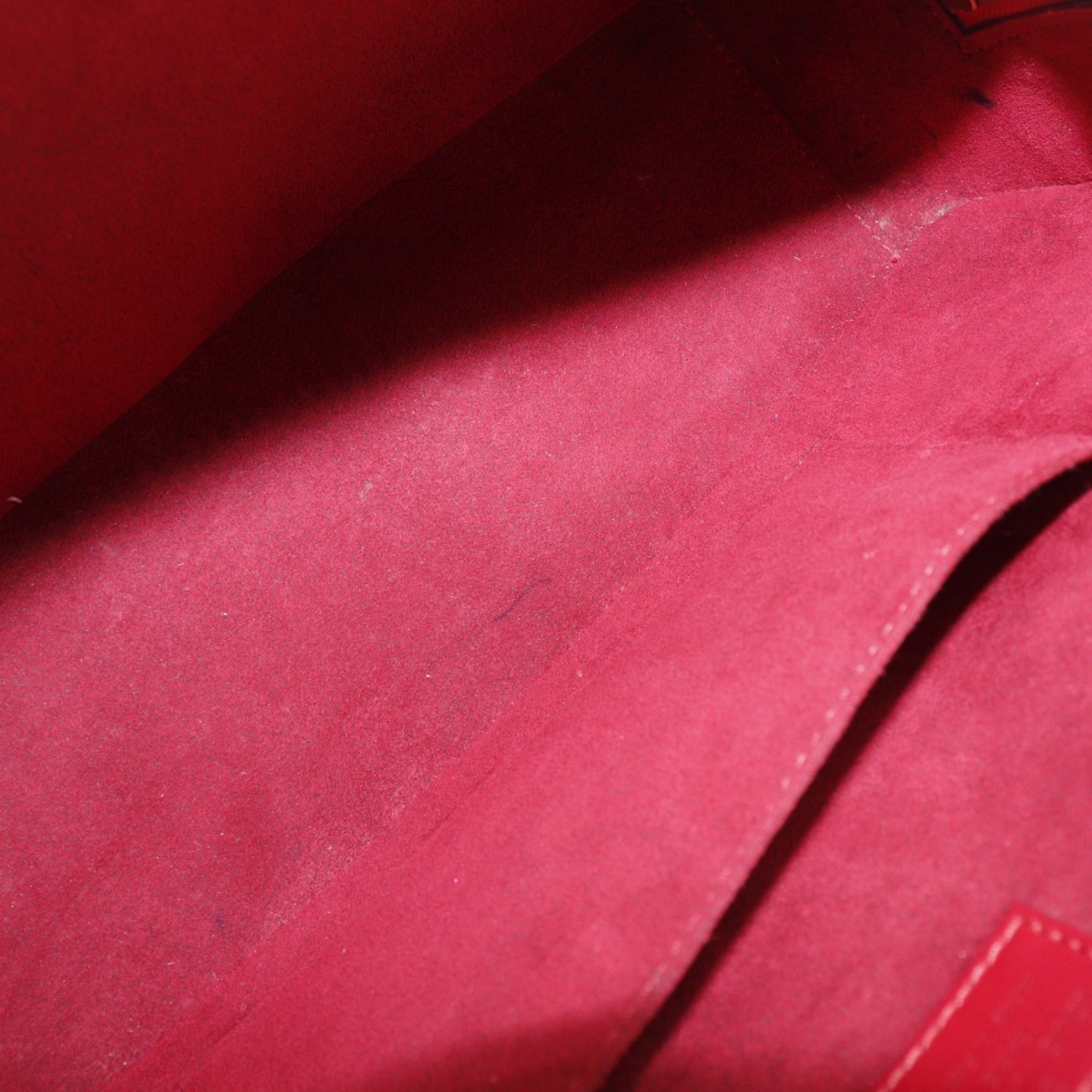 Louis Vuitton Castilian Red Red Color Epi Leather Handbag (Pre-Owned)