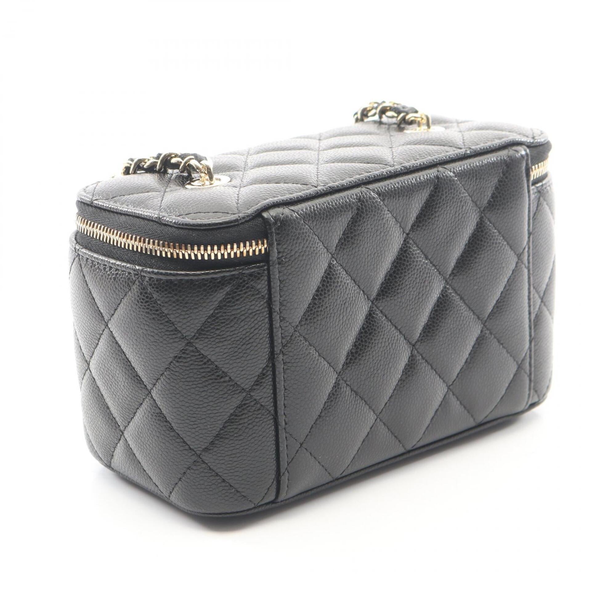 Chanel Matelasse Black Grained Calfskin Handbag Shoulder Bag (Pre-Owned)