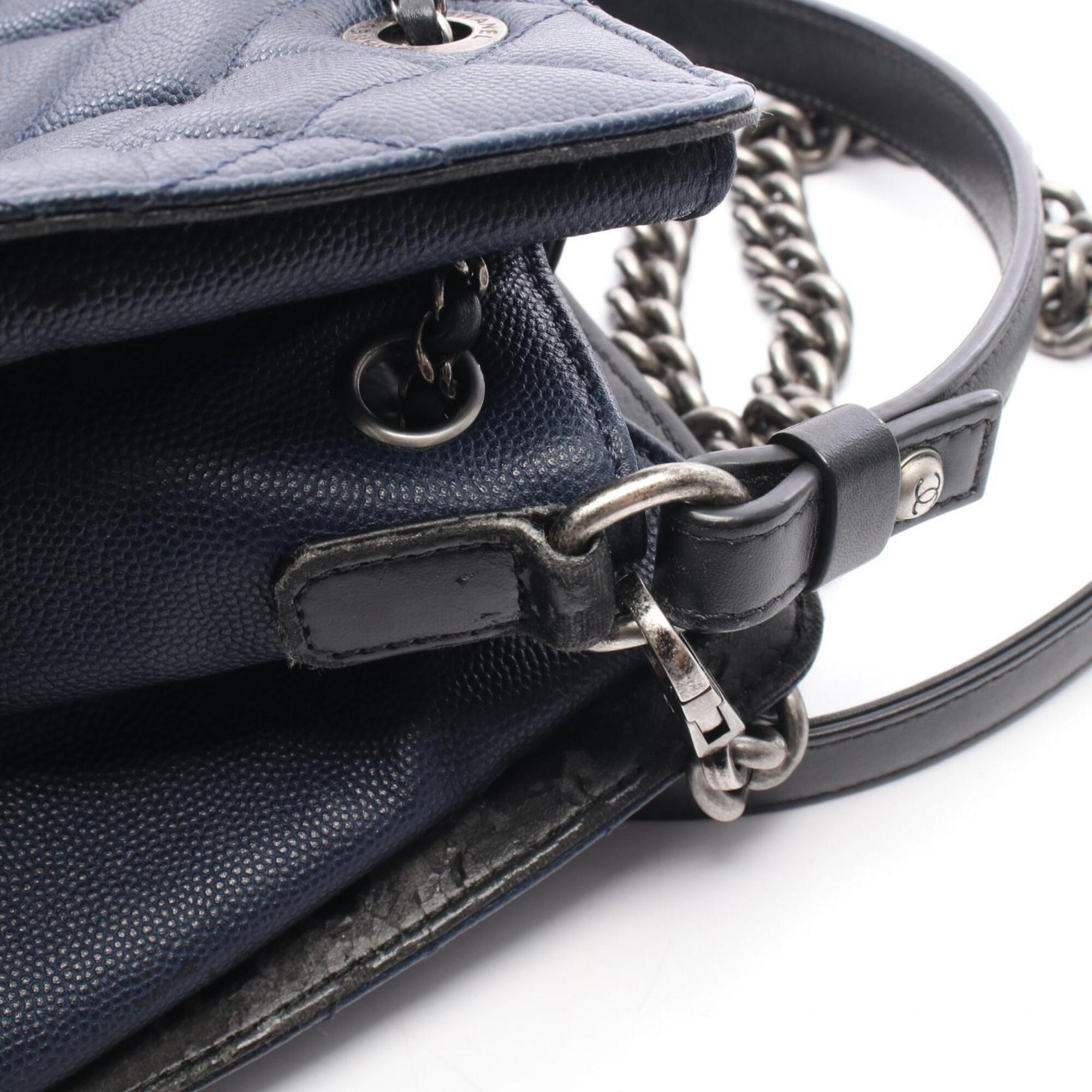 Chanel Black Navy Grained Calfskin Leather Handbag (Pre-Owned)