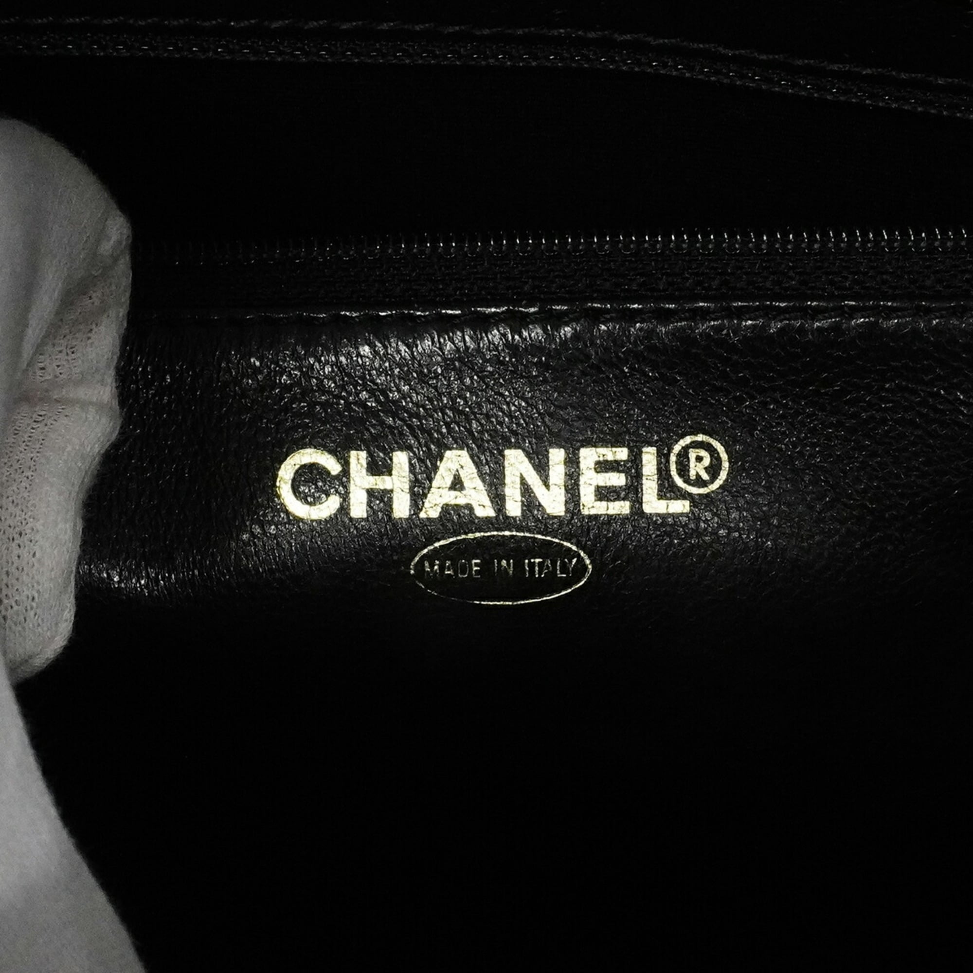 Chanel Black Grained Calfskin Tote Bag (Pre-Owned)