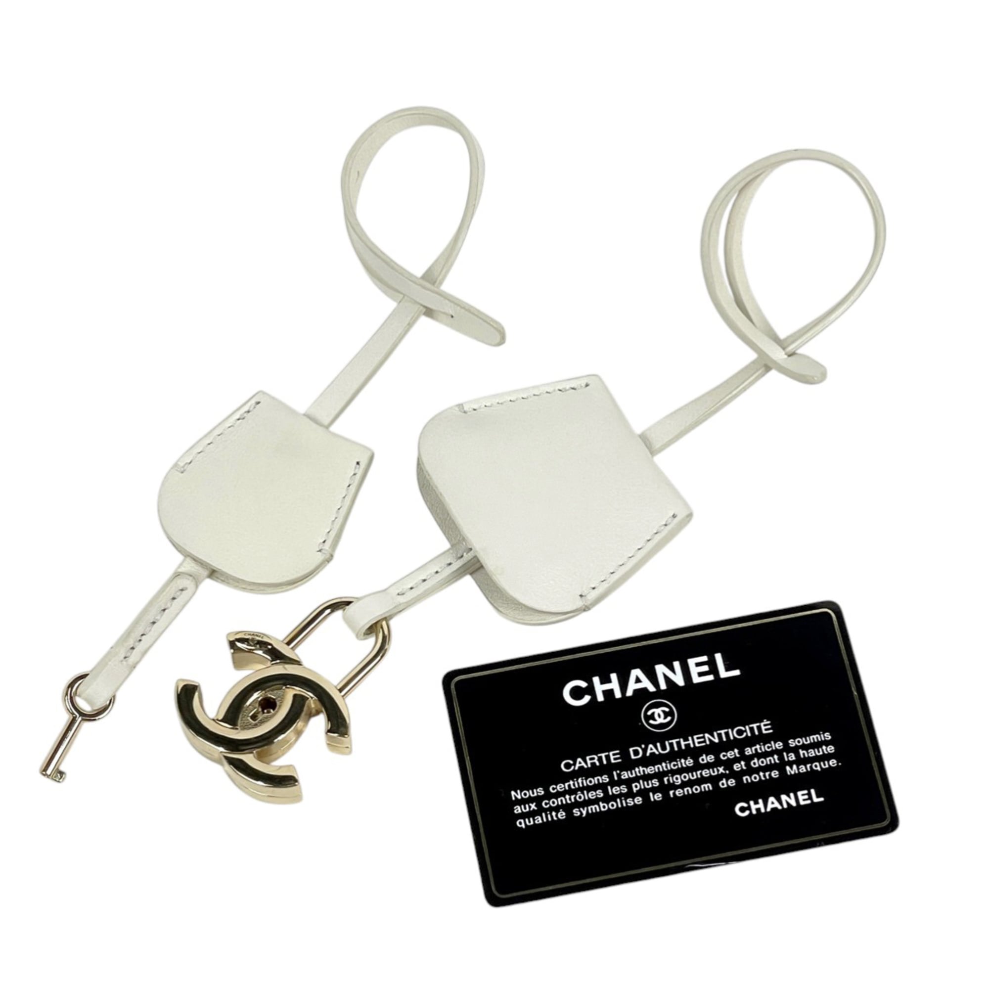 Chanel Matelasse Blue Red Color White Grained Calfskin Shoulder Bag Vanity Bag (Pre-Owned)