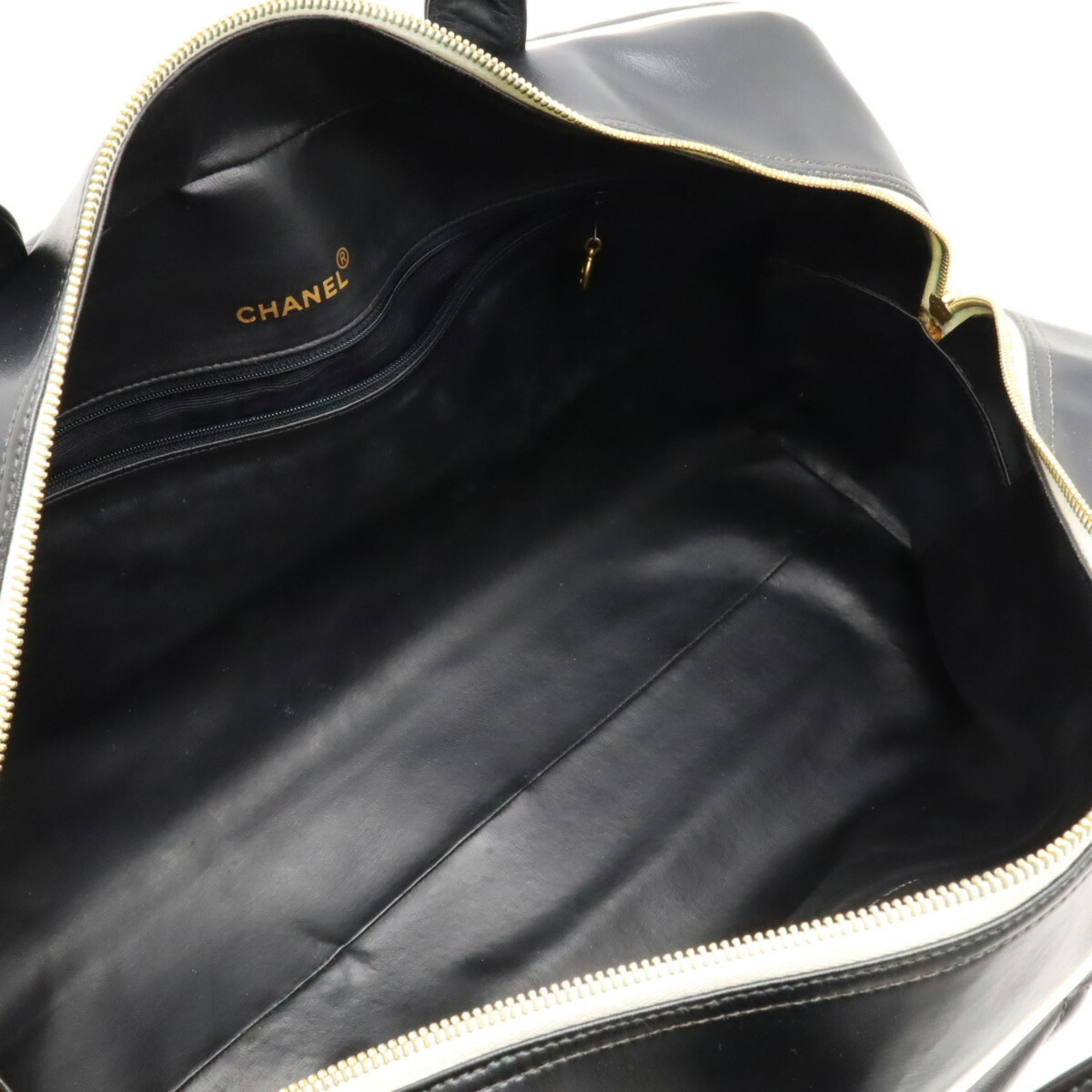 Chanel Black White Leather Boston Bag (Pre-Owned)