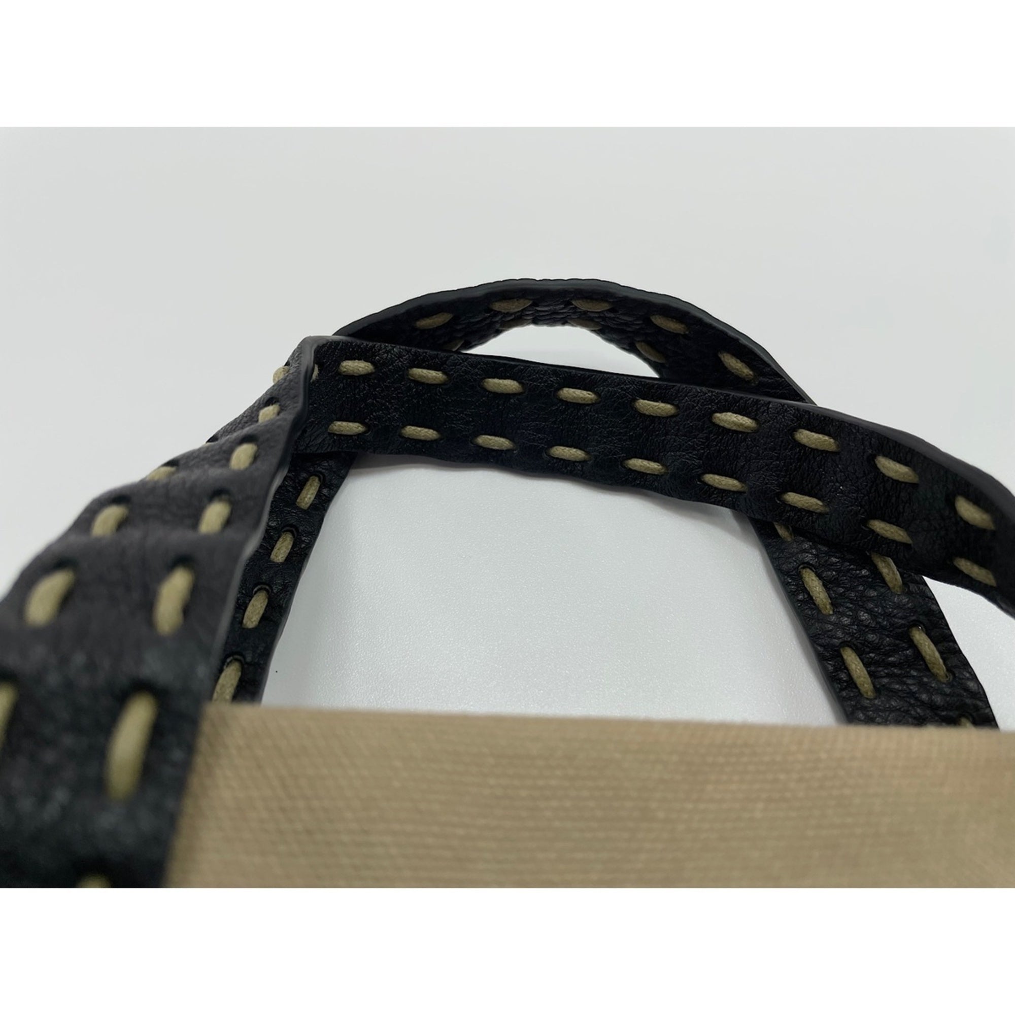 Fendi Selleria Beige Handbag (Pre-Owned)