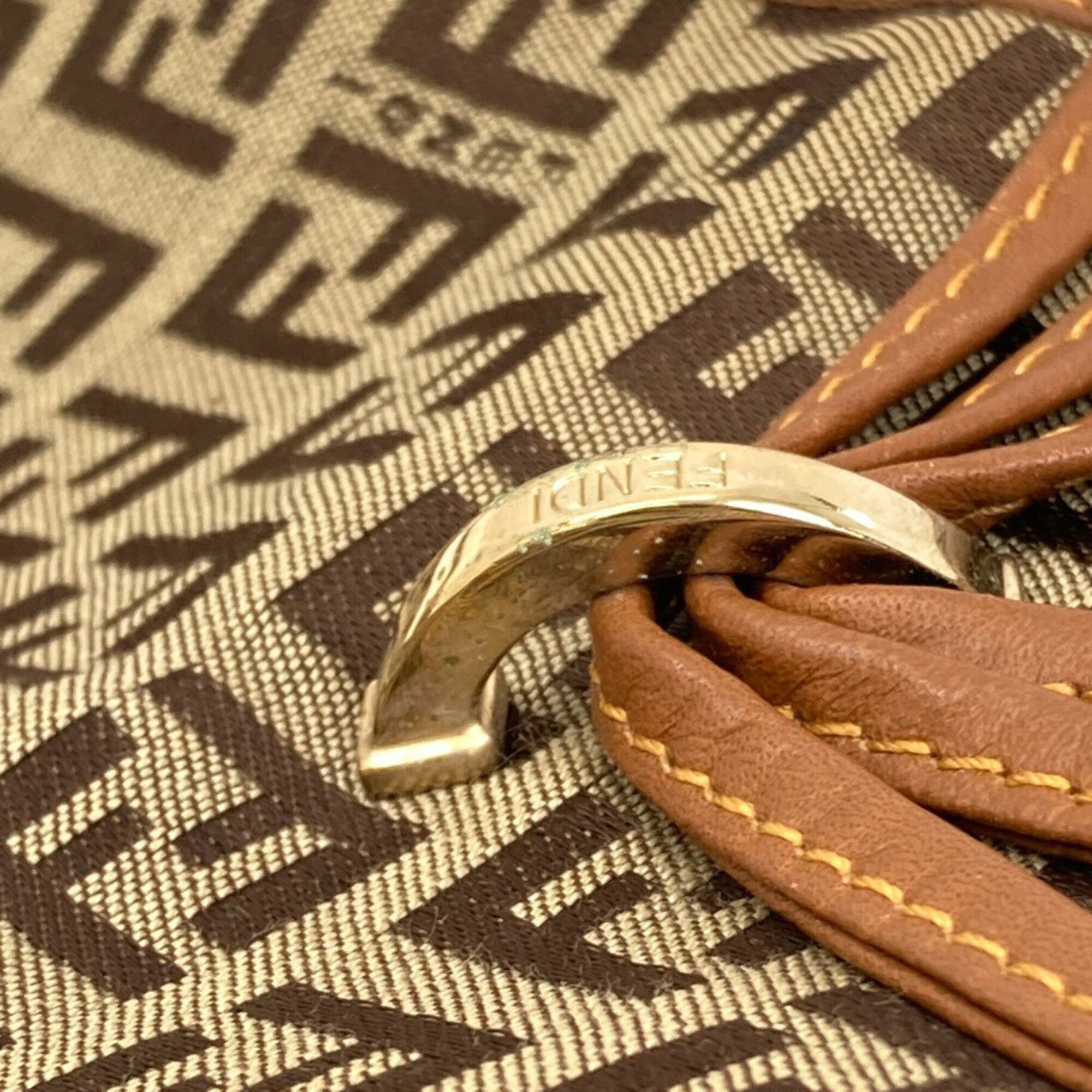 Fendi Brown Canvas Shoulder Bag (Pre-Owned)